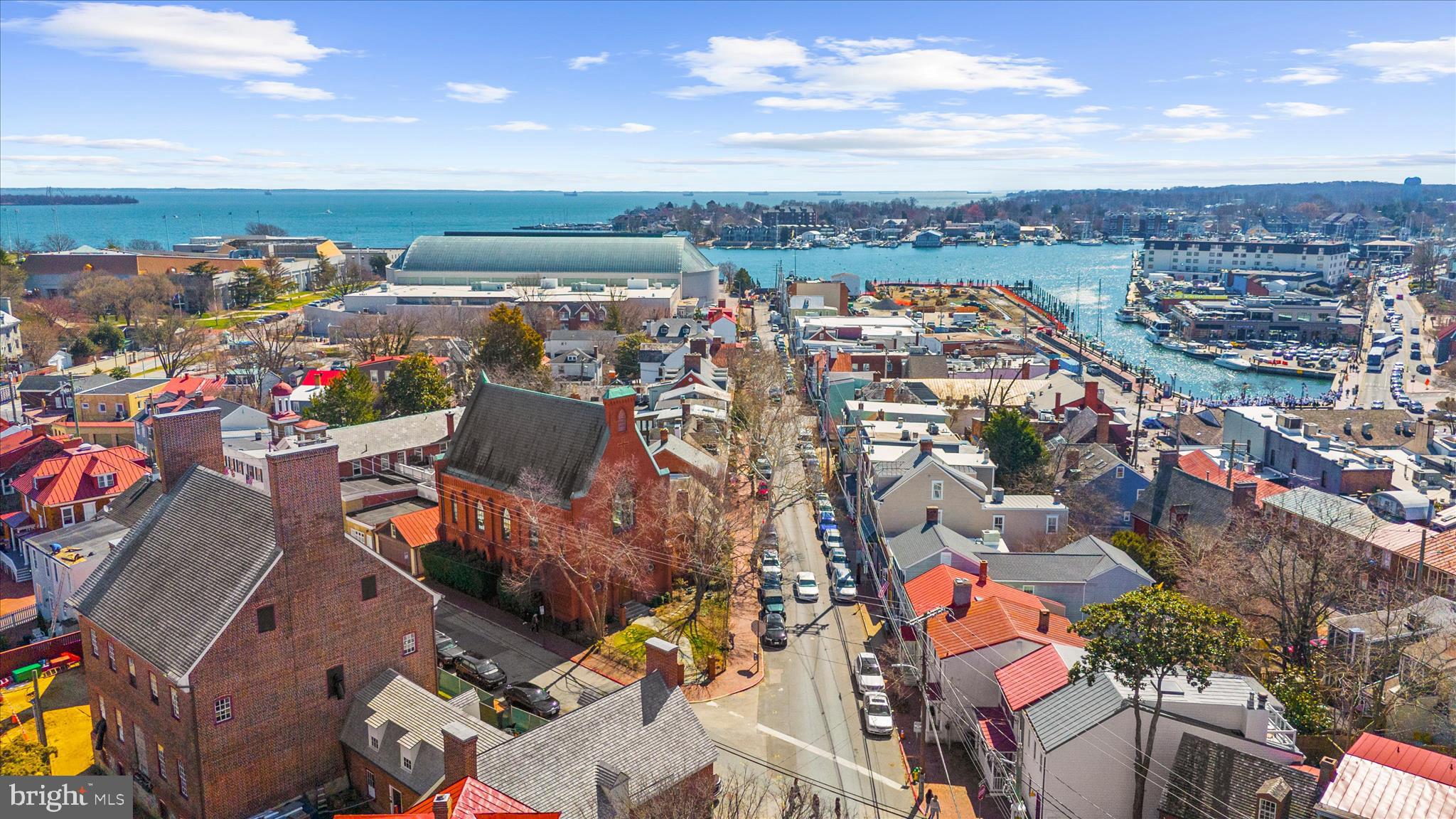 HISTORIC DISTRICT - Residential