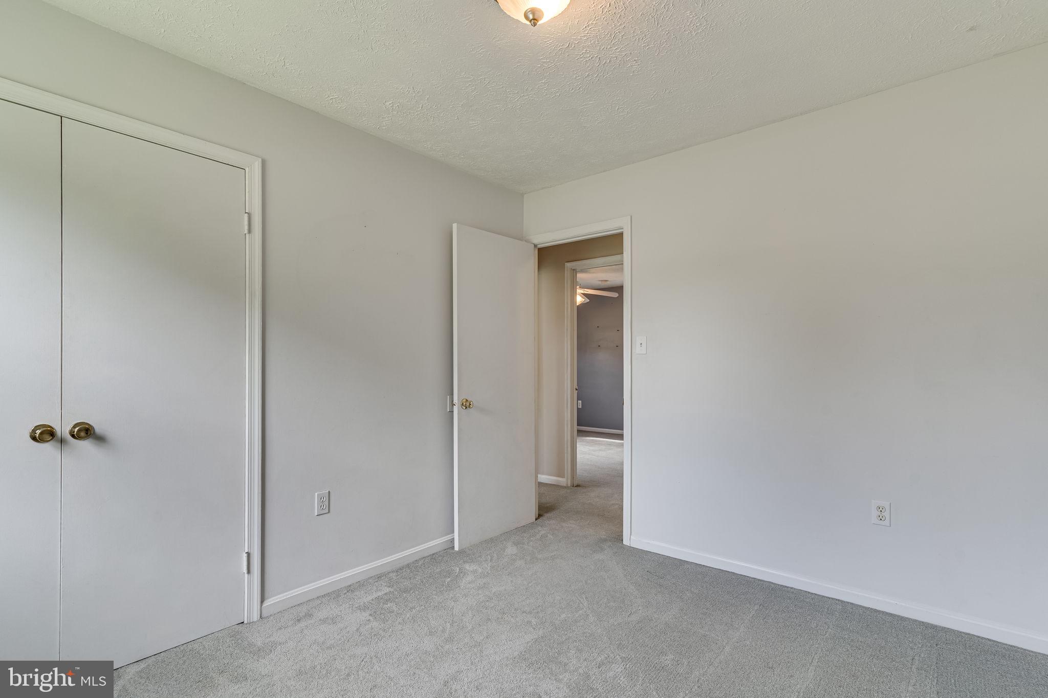 LAUREL RIDGE - Residential Lease