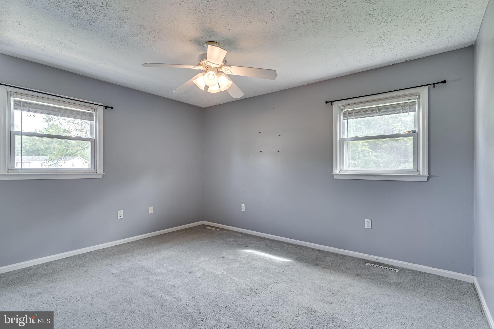 LAUREL RIDGE - Residential Lease