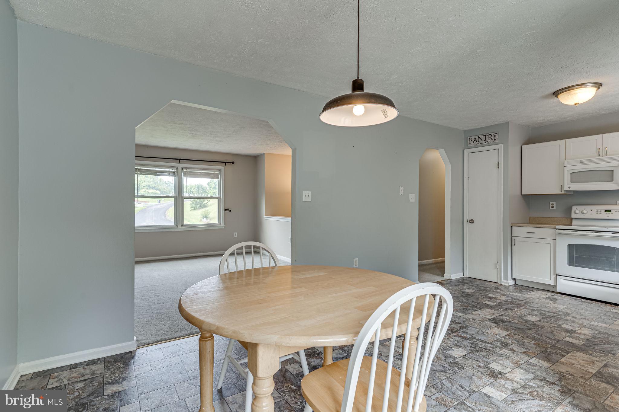 LAUREL RIDGE - Residential Lease