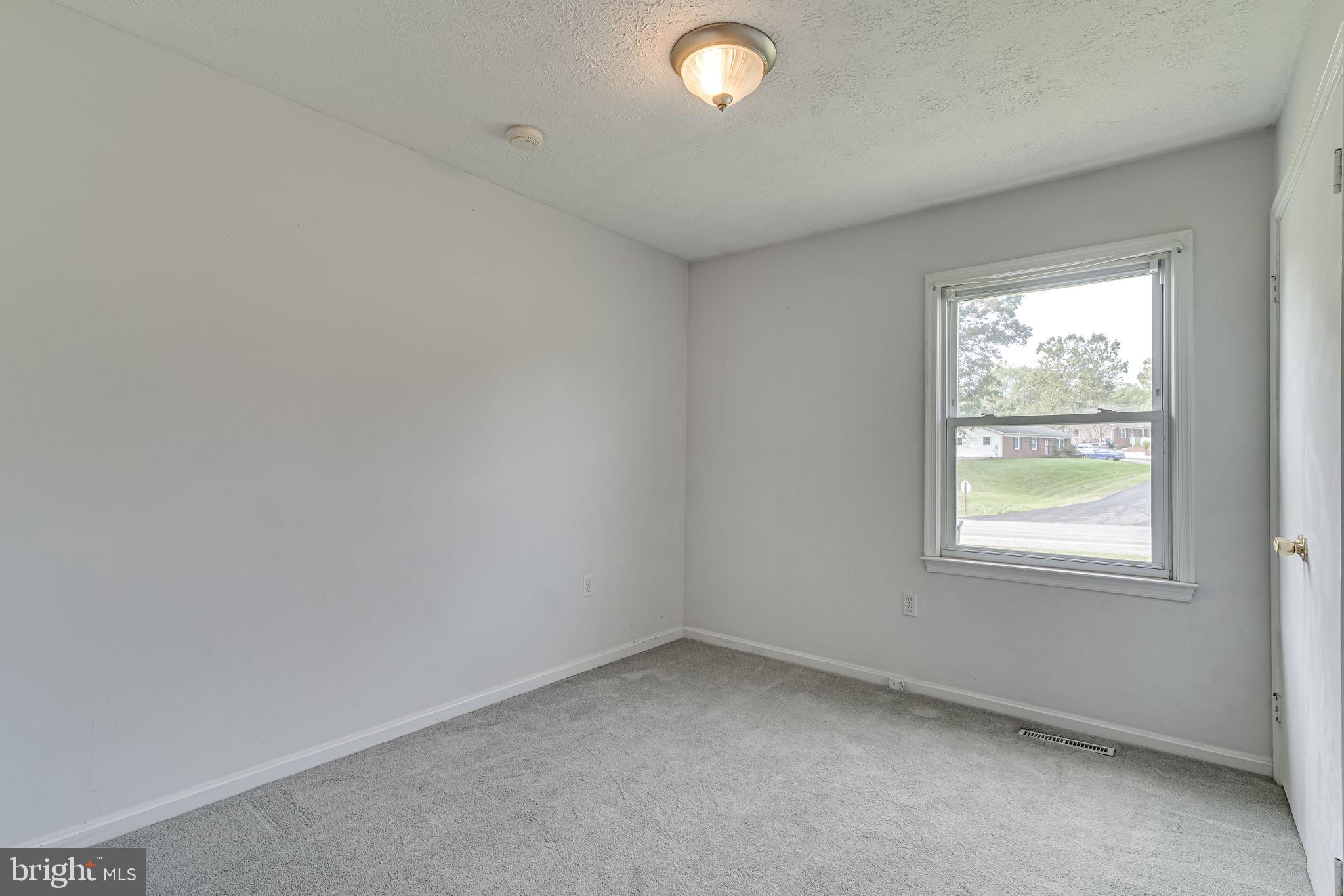 LAUREL RIDGE - Residential Lease