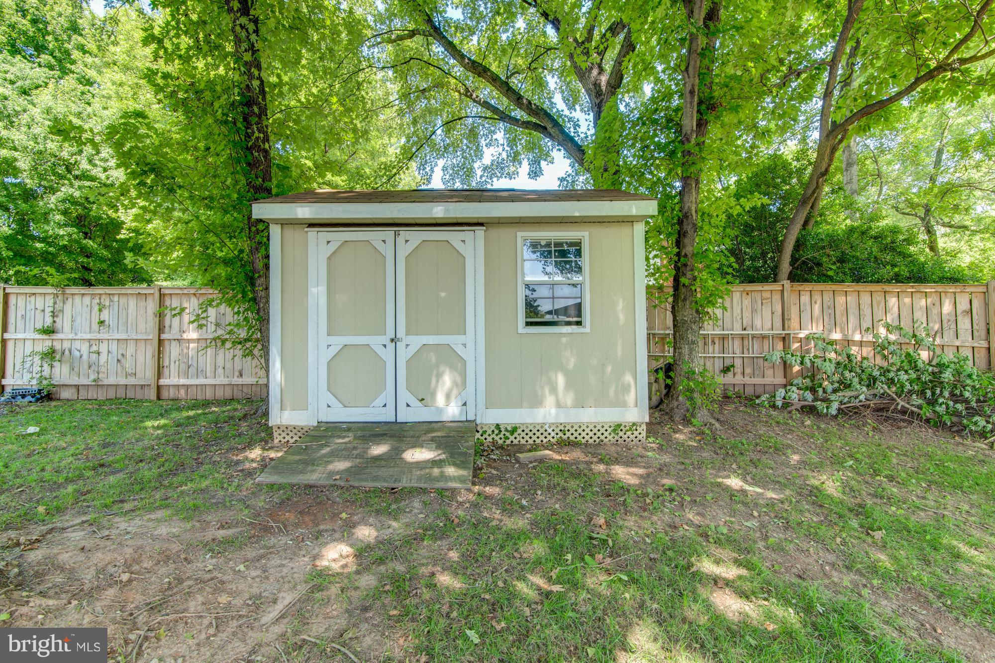 DALE CITY - Residential