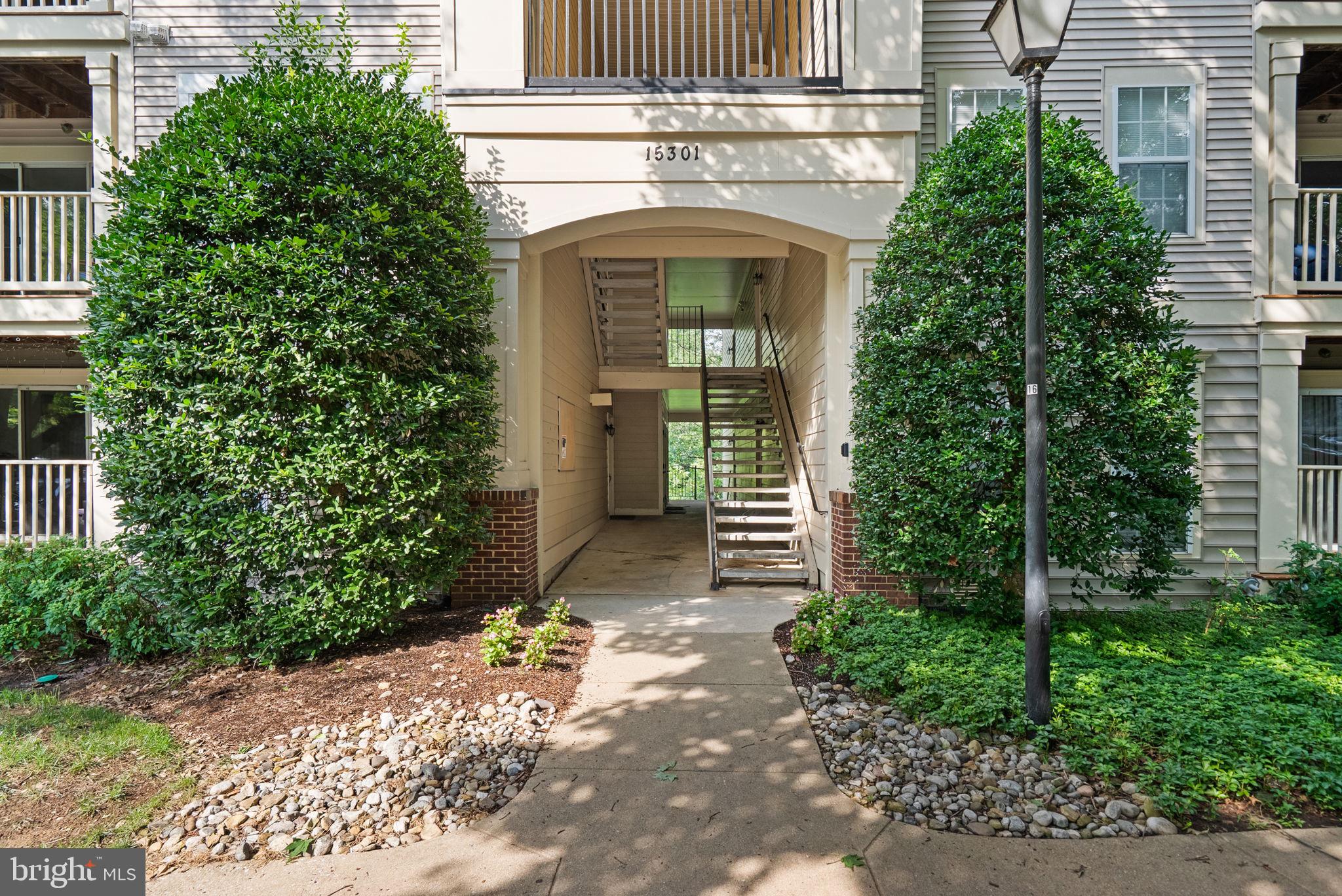 15301 DIAMOND COVE TERRACE 8-B