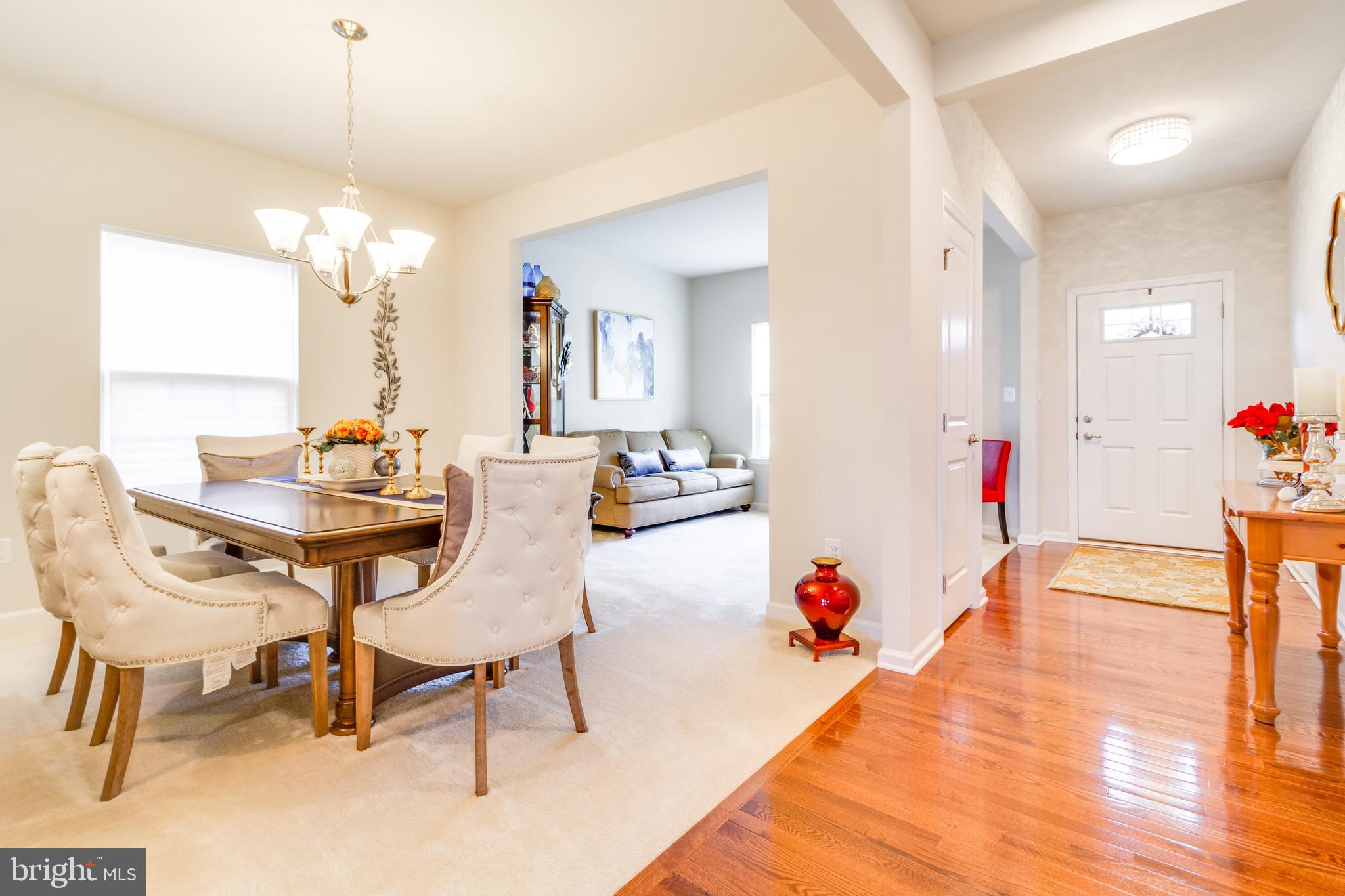 SEVEN HILLS - Residential