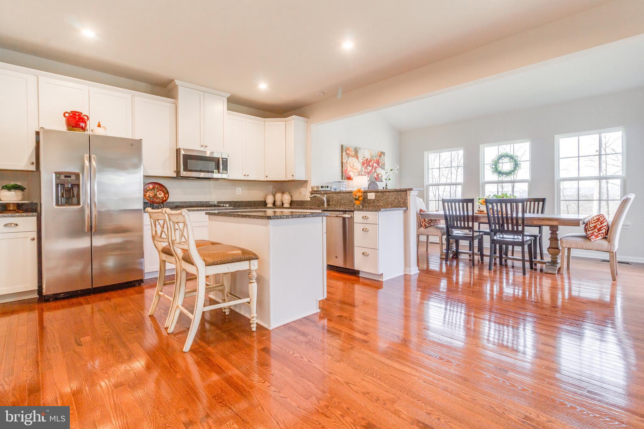 SEVEN HILLS - Residential