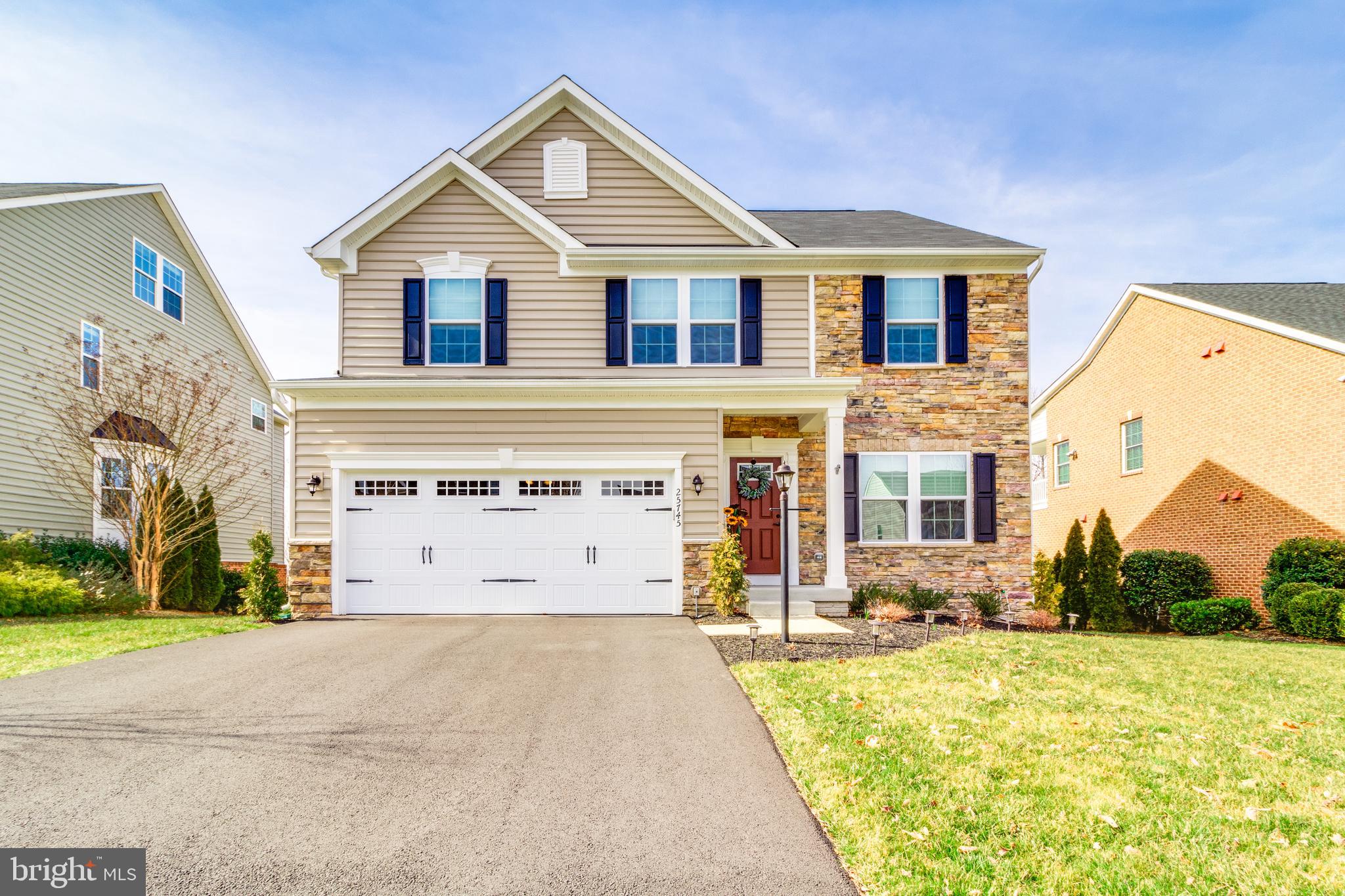 SEVEN HILLS - Residential