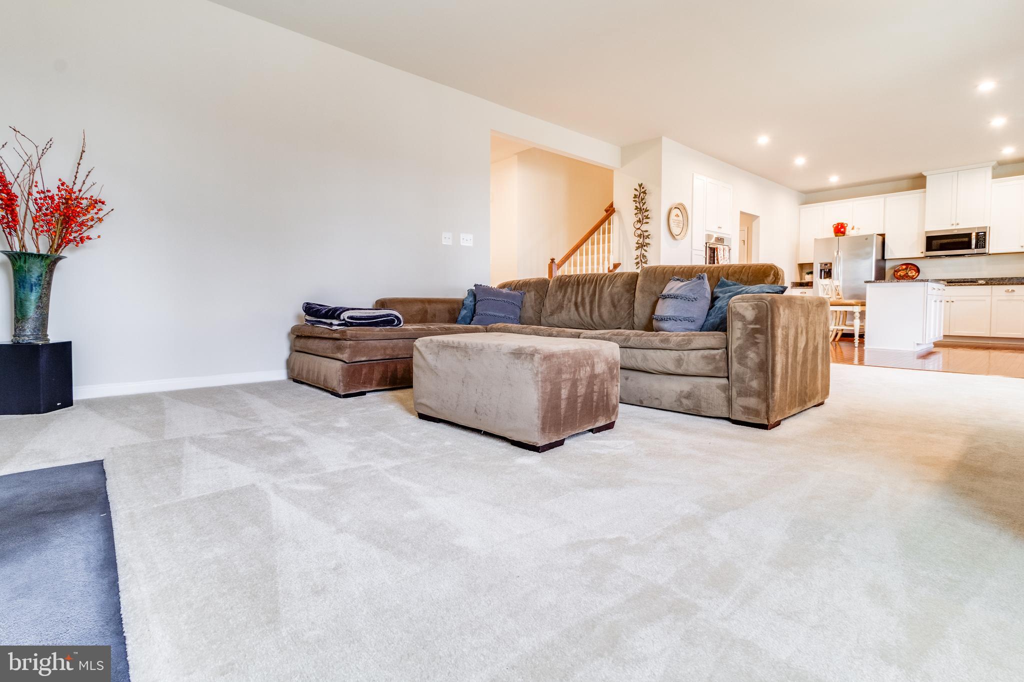 SEVEN HILLS - Residential