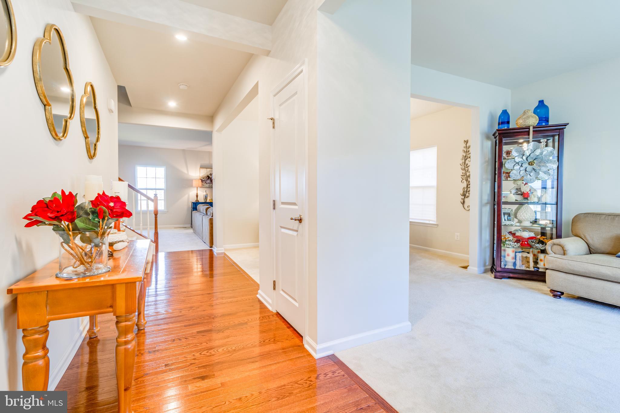 SEVEN HILLS - Residential