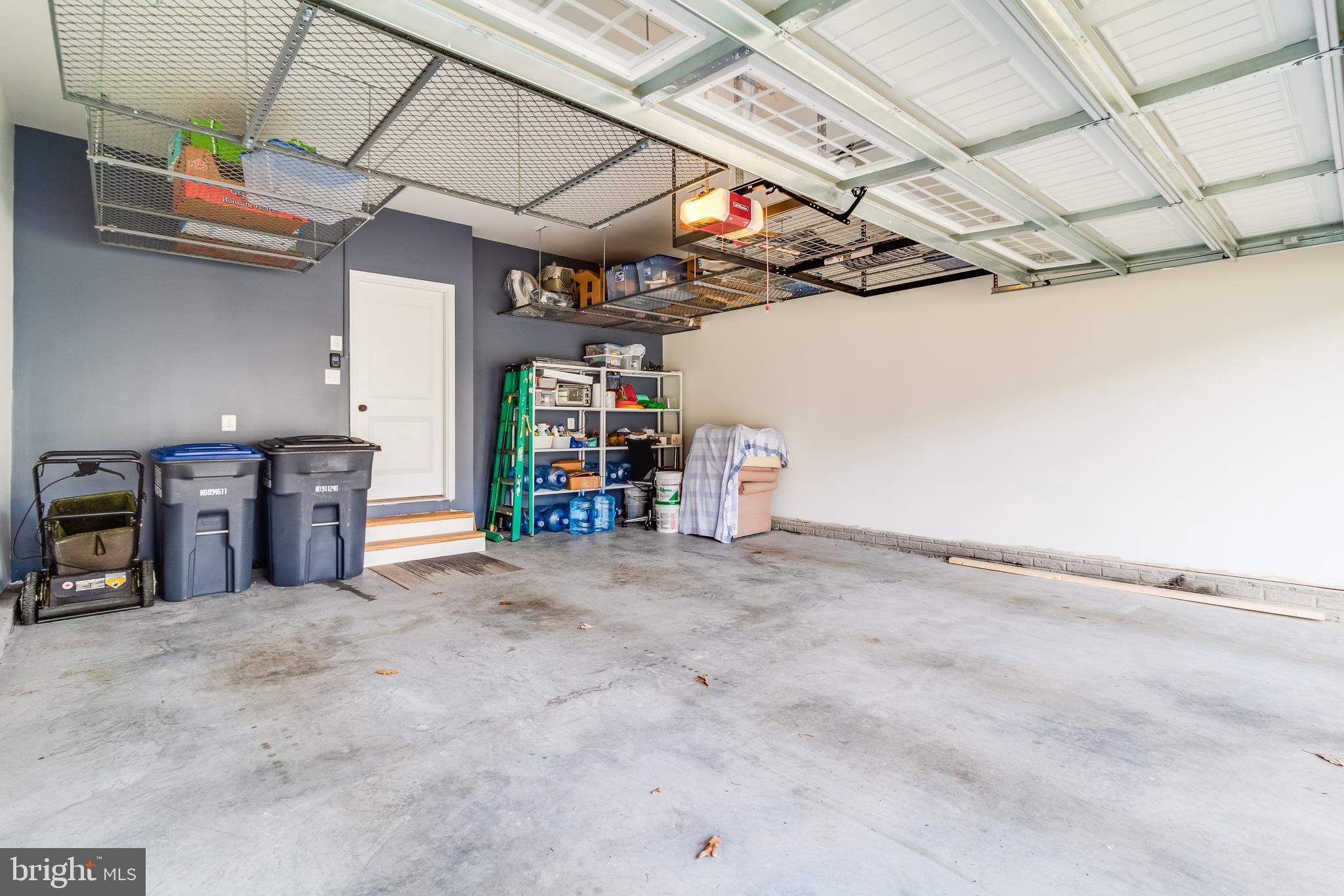 SEVEN HILLS - Residential