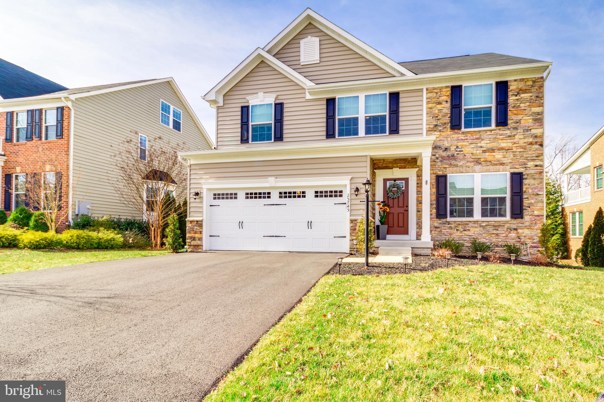 SEVEN HILLS - Residential