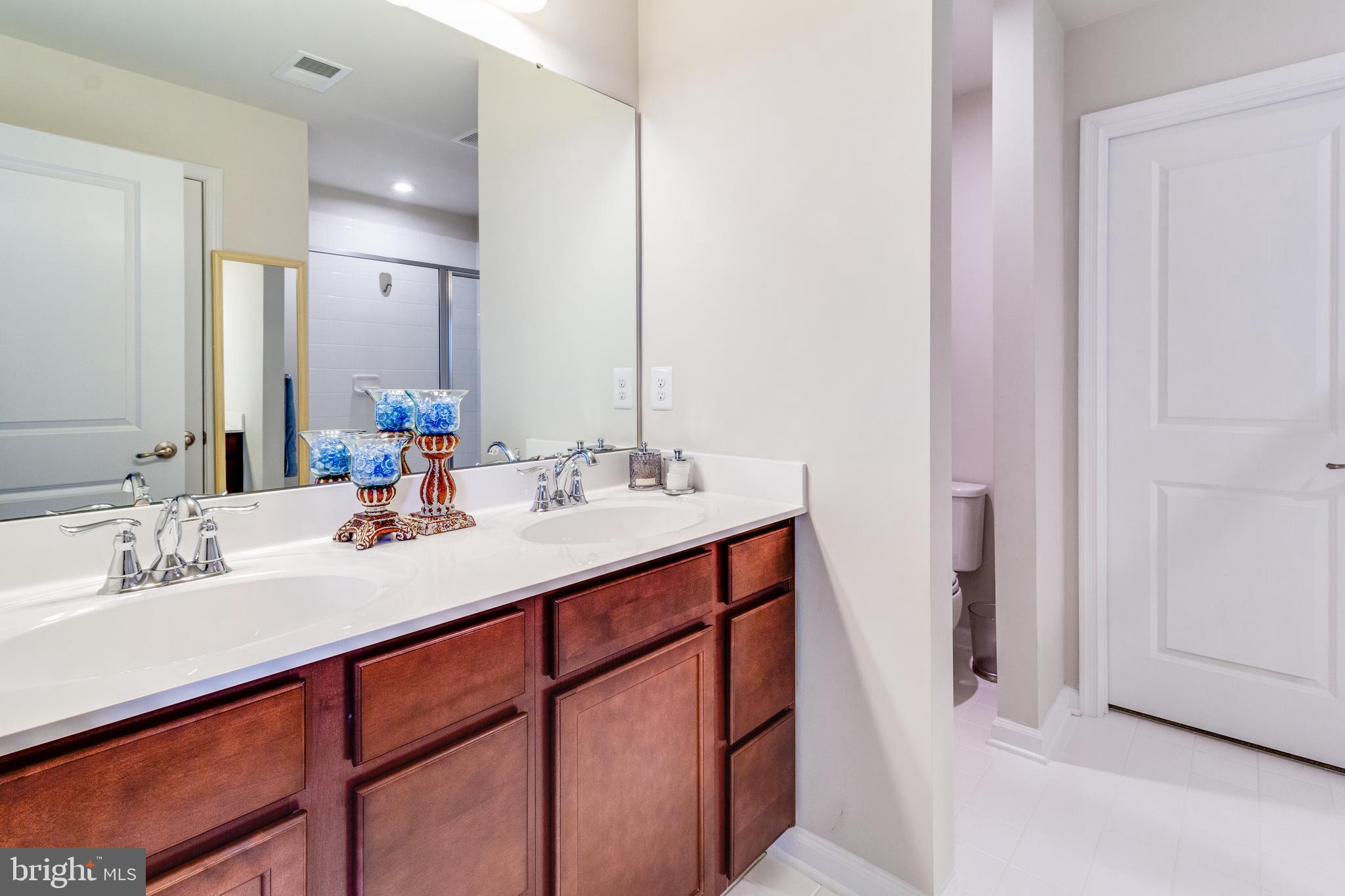 SEVEN HILLS - Residential