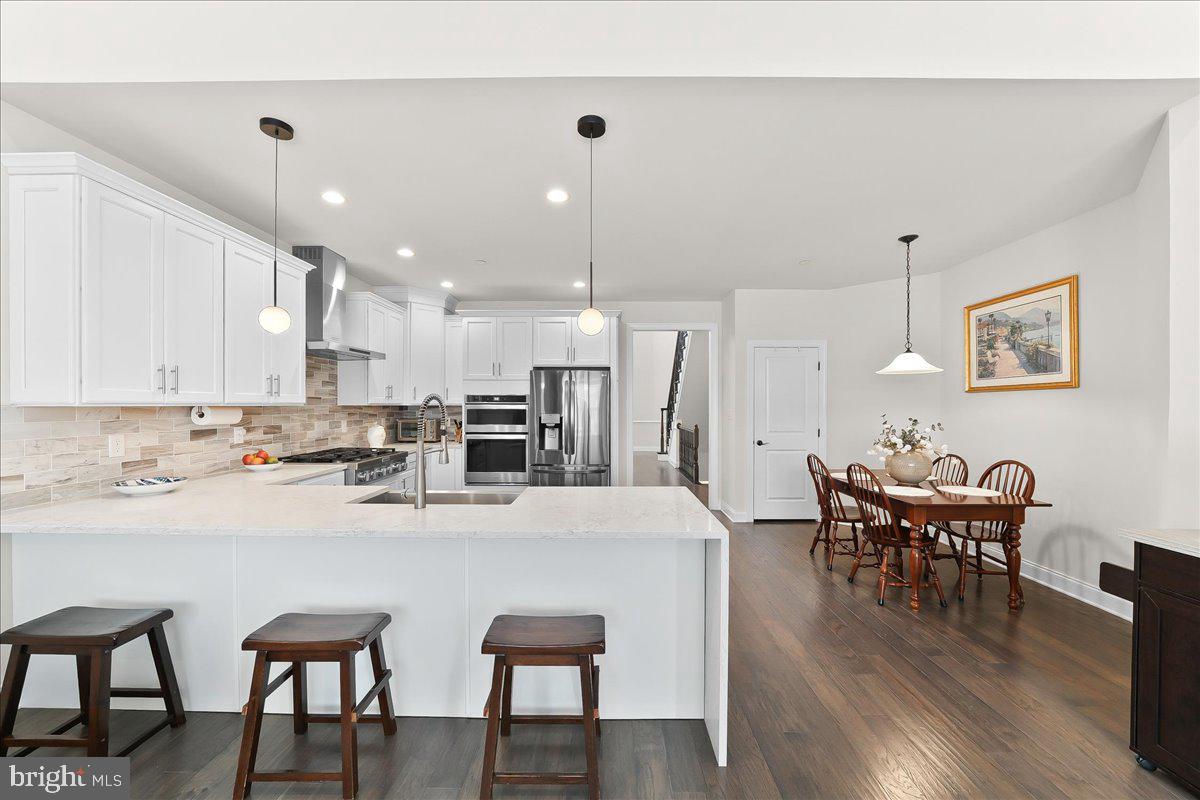 ENCLAVE AT ELLIS PRE - Residential