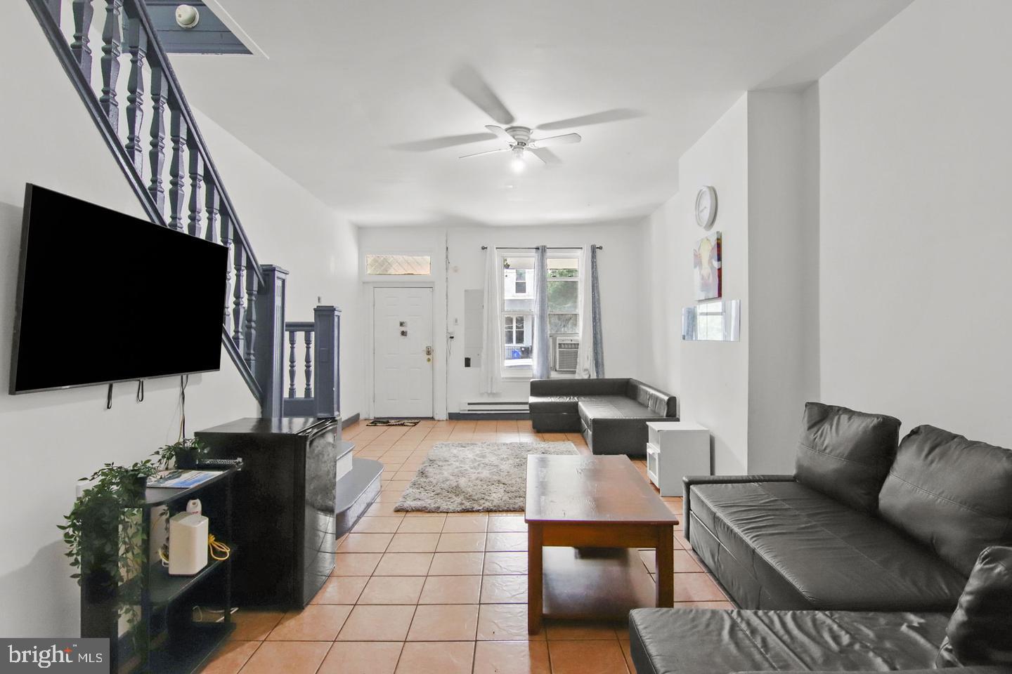 PHILADELPHIA - Residential