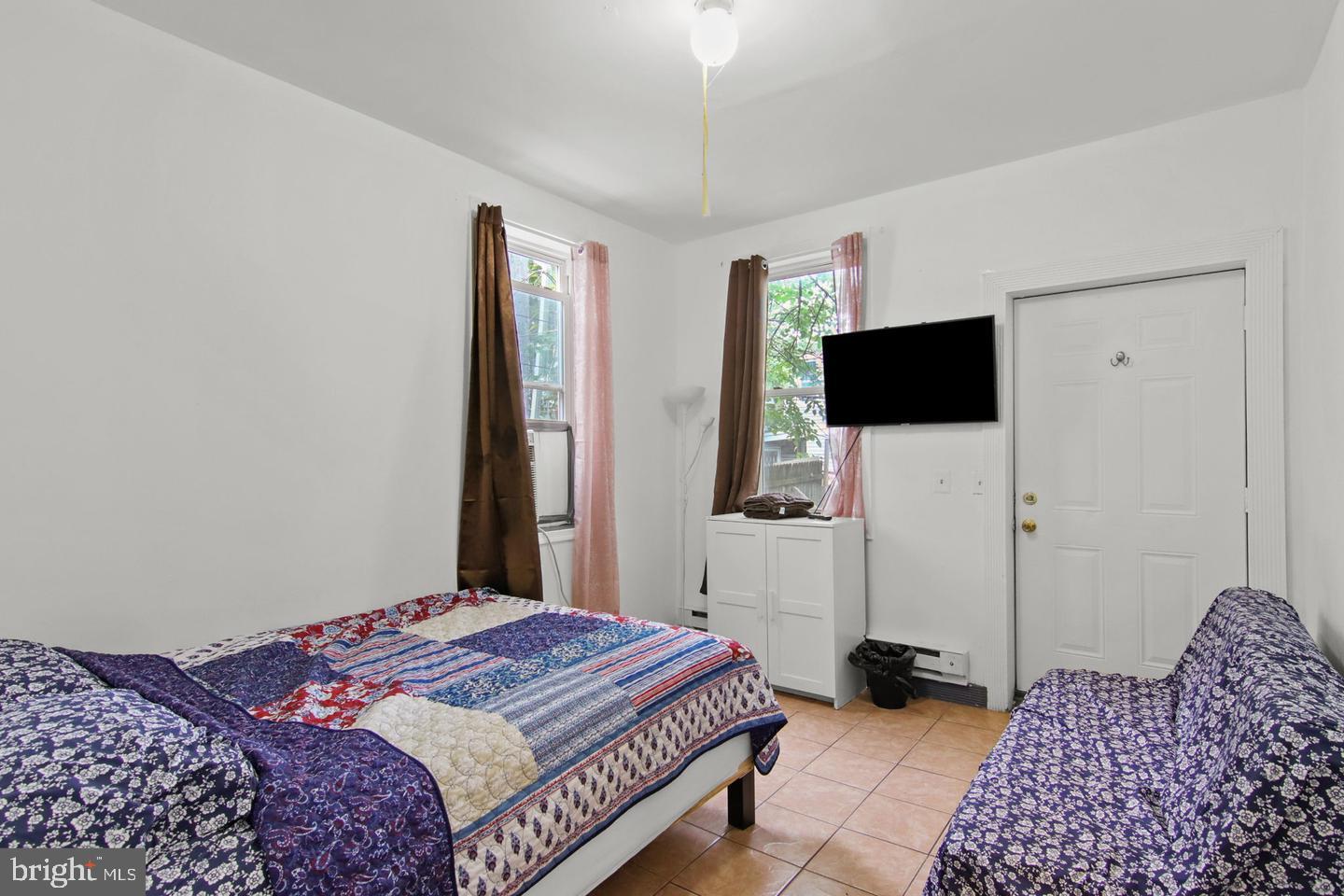 PHILADELPHIA - Residential