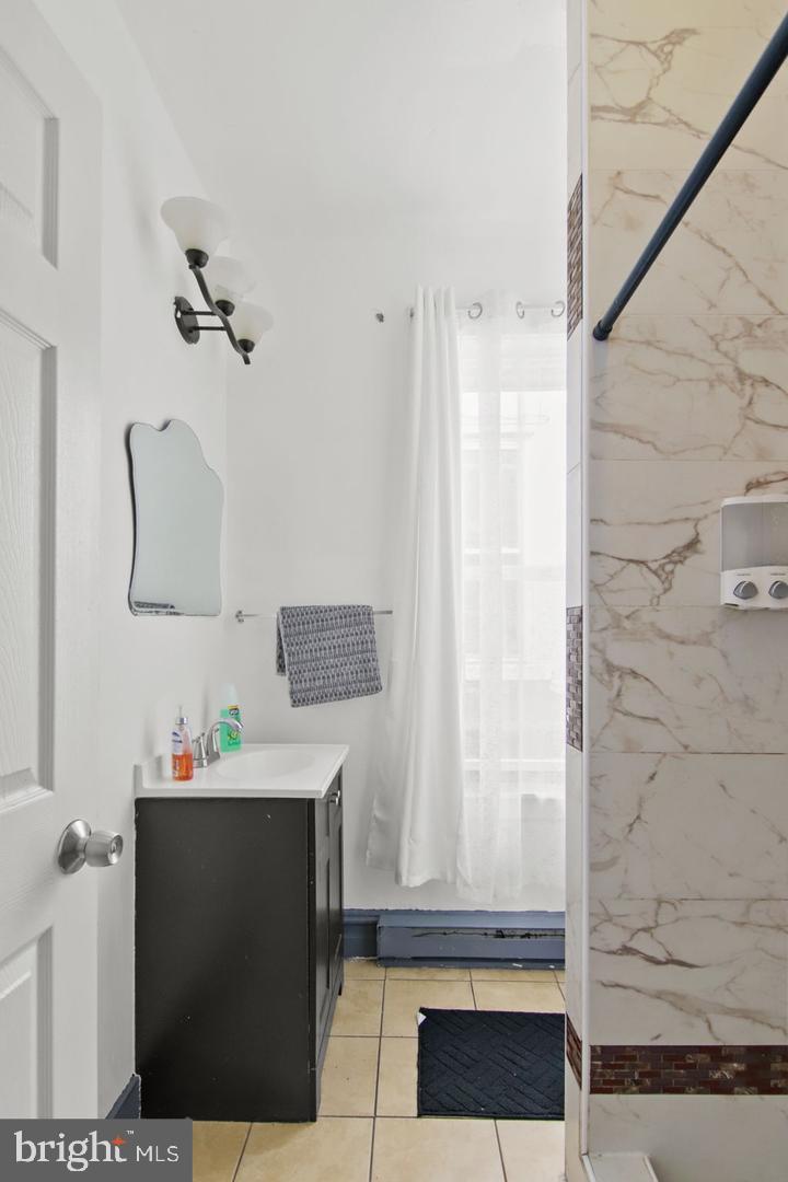 PHILADELPHIA - Residential