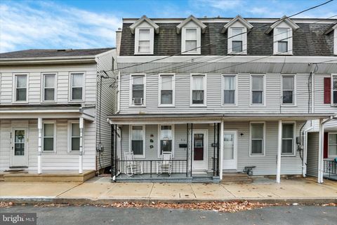 Townhouse For Sale - 410 Maple Street<br/> Lebanon County, LEBANON, PA 17046