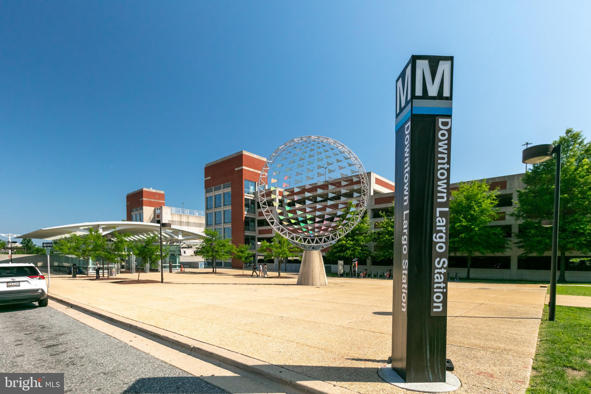 LARGO TOWN CENTER - Residential