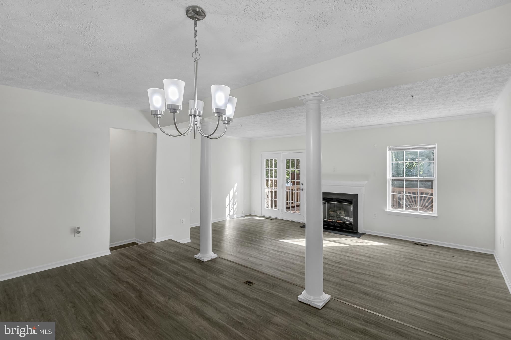 LARGO TOWN CENTER - Residential