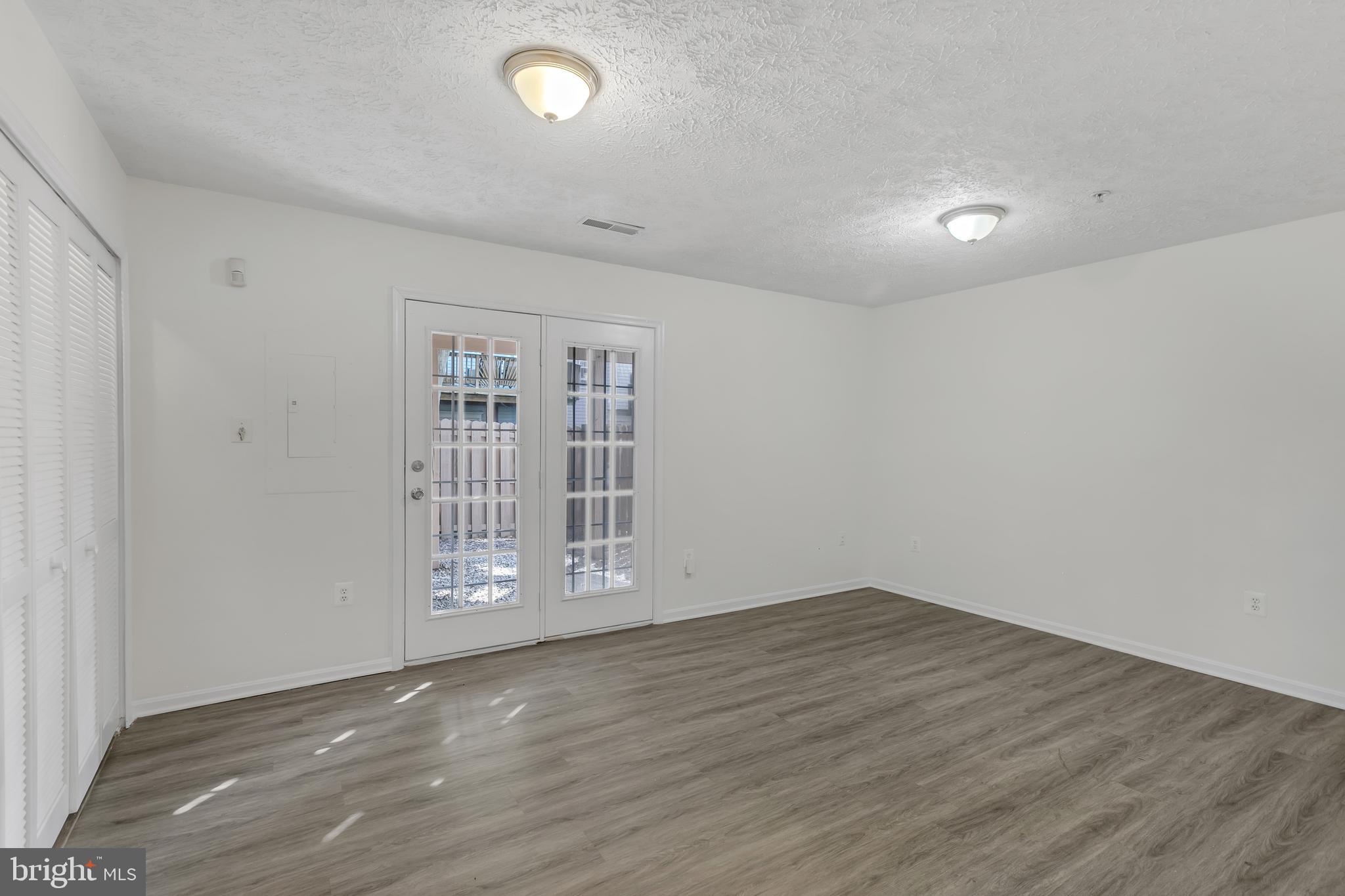 LARGO TOWN CENTER - Residential