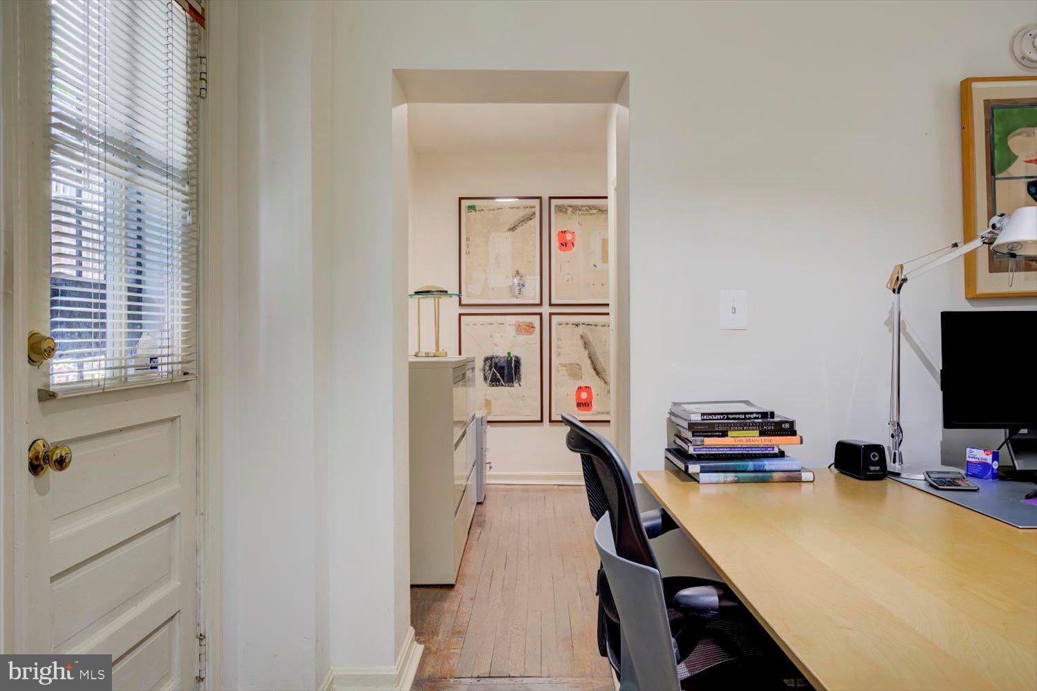 CAPITOL HILL - Commercial Sale