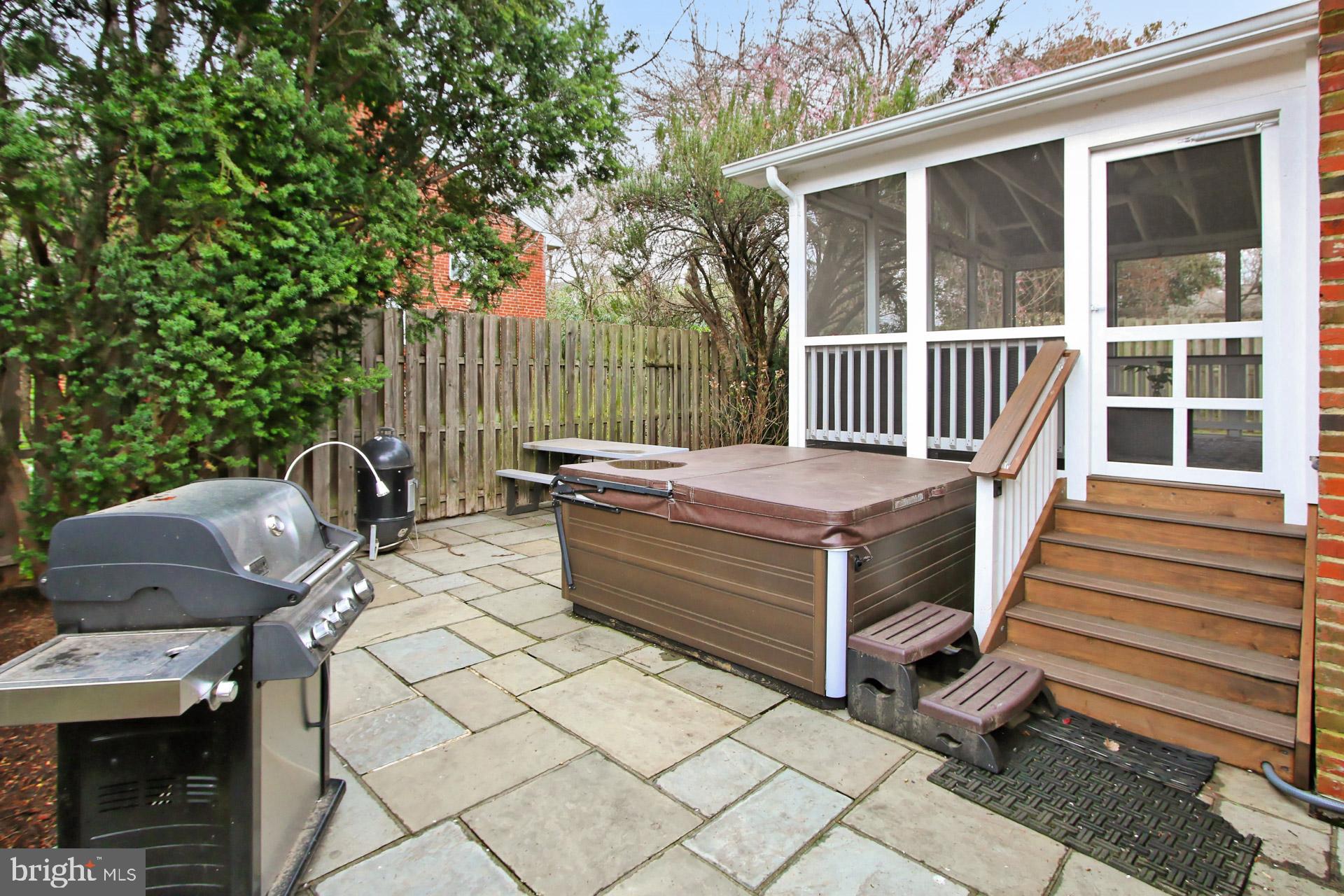 MONTOUR HEIGHTS - Residential