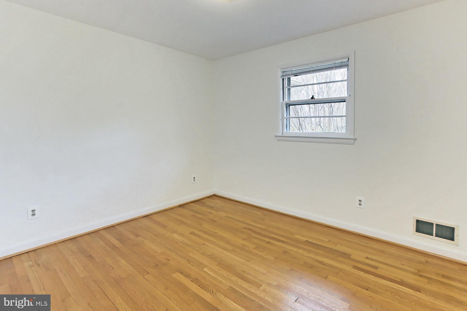 MONTOUR HEIGHTS - Residential