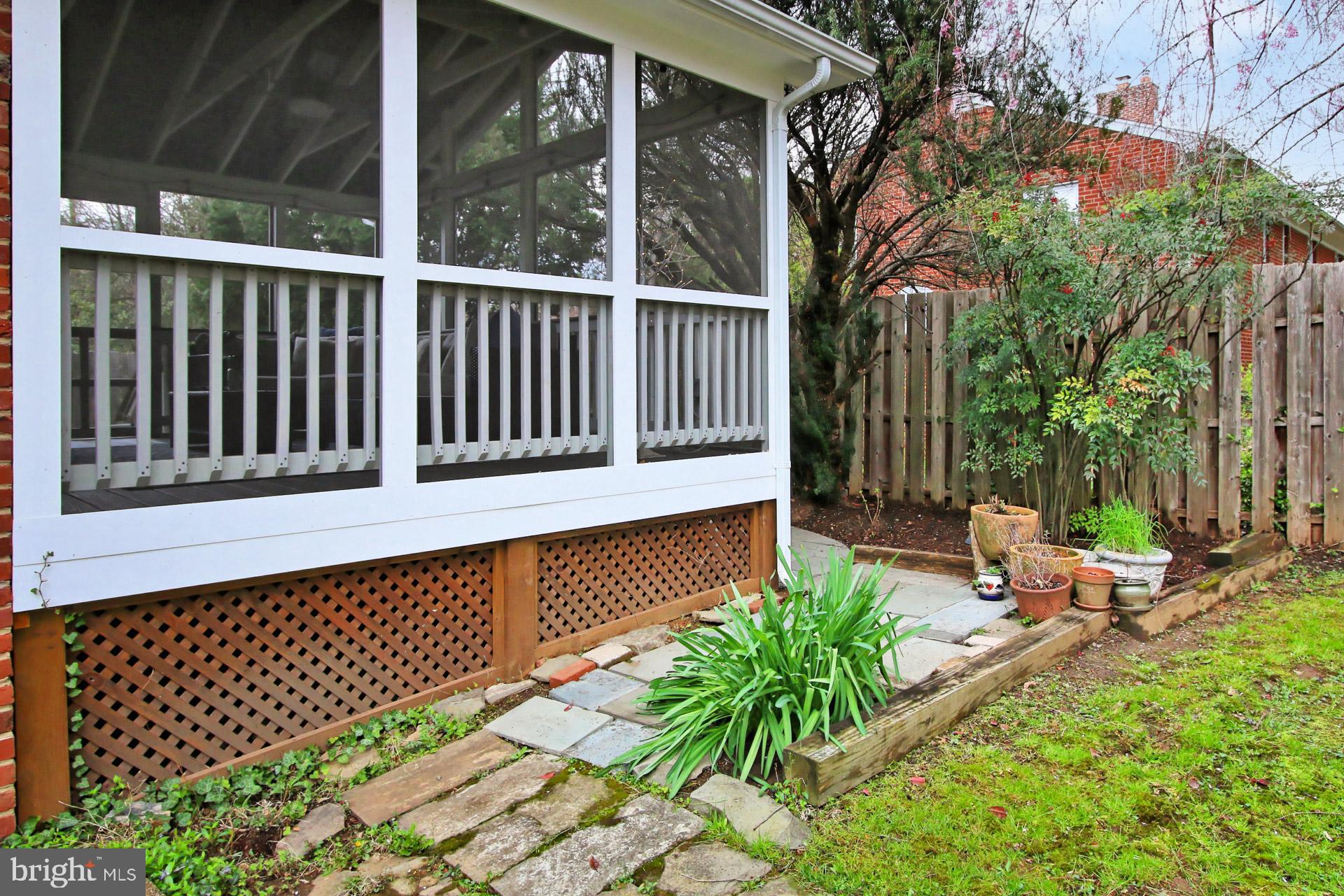 MONTOUR HEIGHTS - Residential