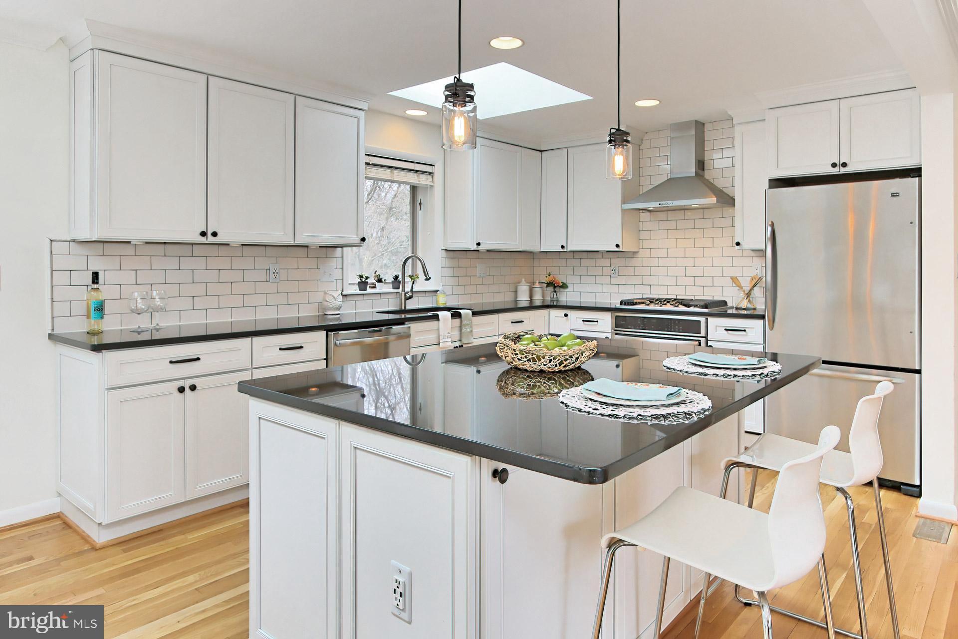 MONTOUR HEIGHTS - Residential