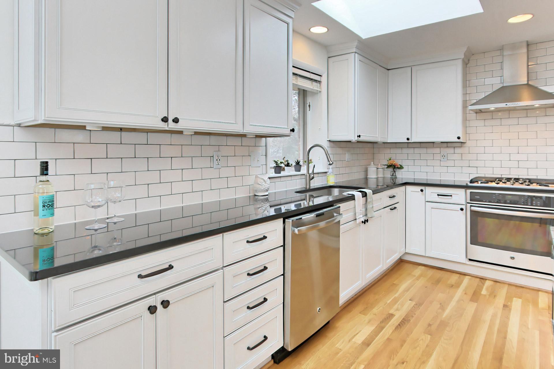 MONTOUR HEIGHTS - Residential