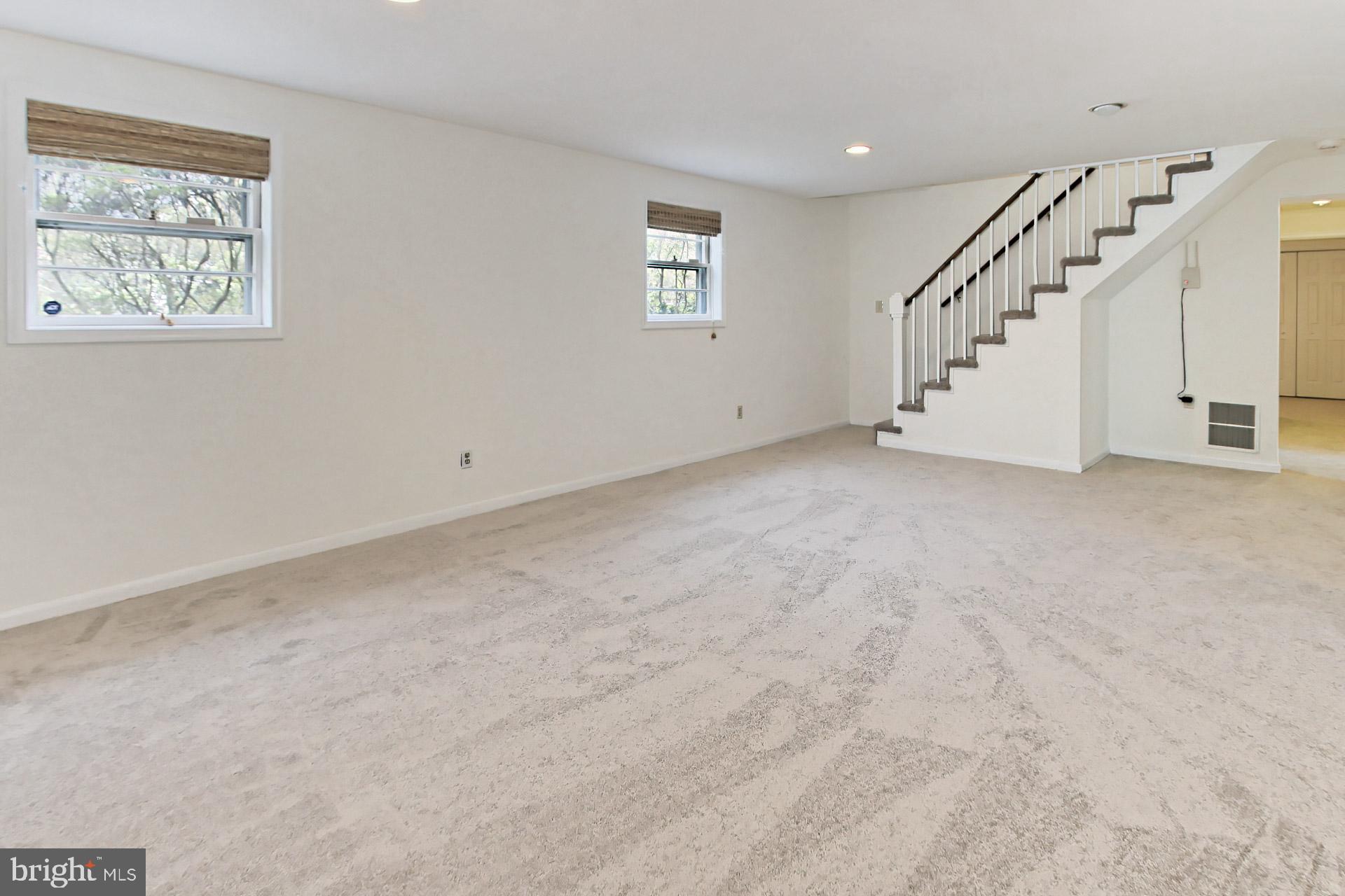 MONTOUR HEIGHTS - Residential