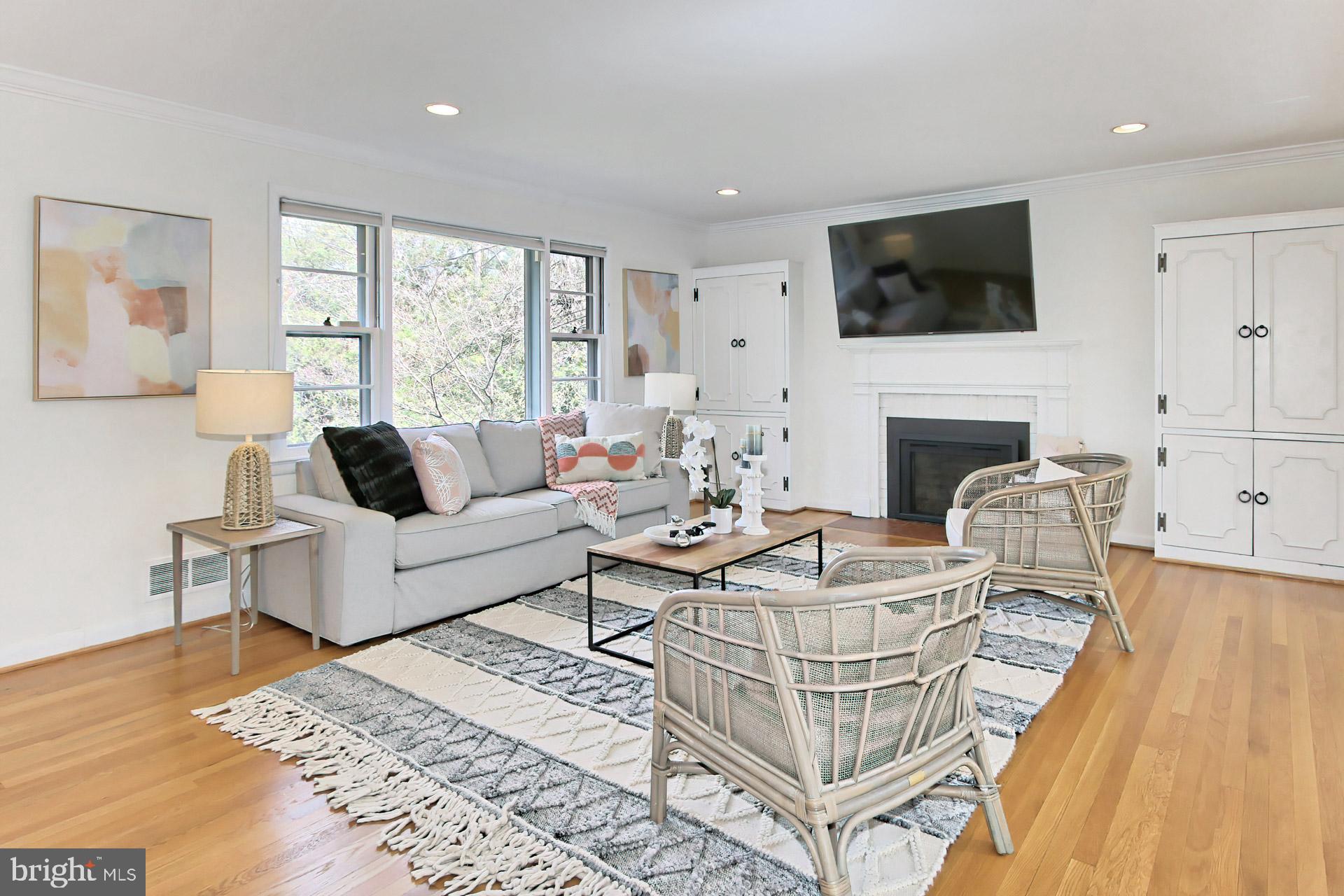 MONTOUR HEIGHTS - Residential