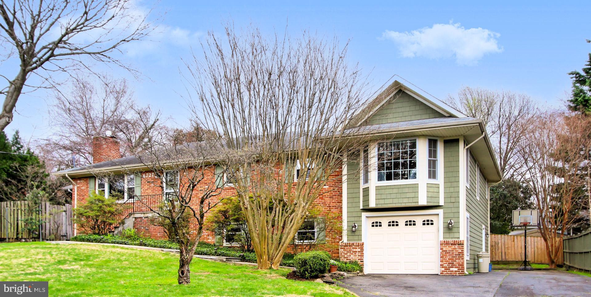 MONTOUR HEIGHTS - Residential