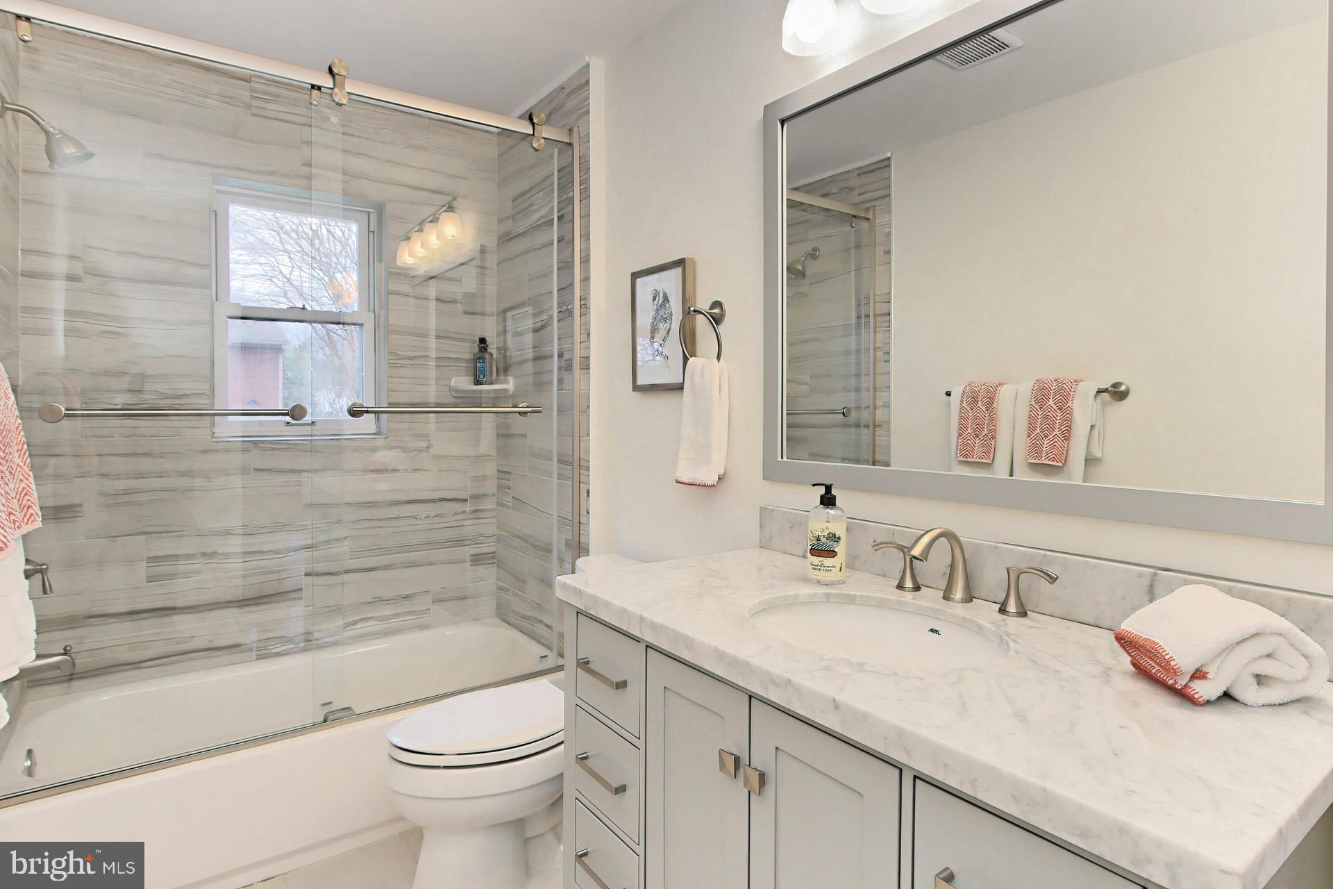 MONTOUR HEIGHTS - Residential