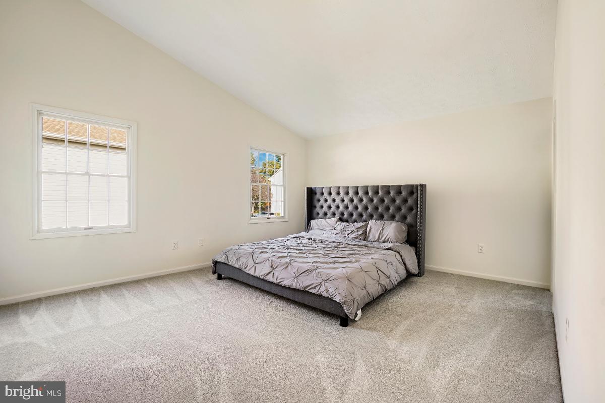 NOTTINGHAM WOODS - Residential