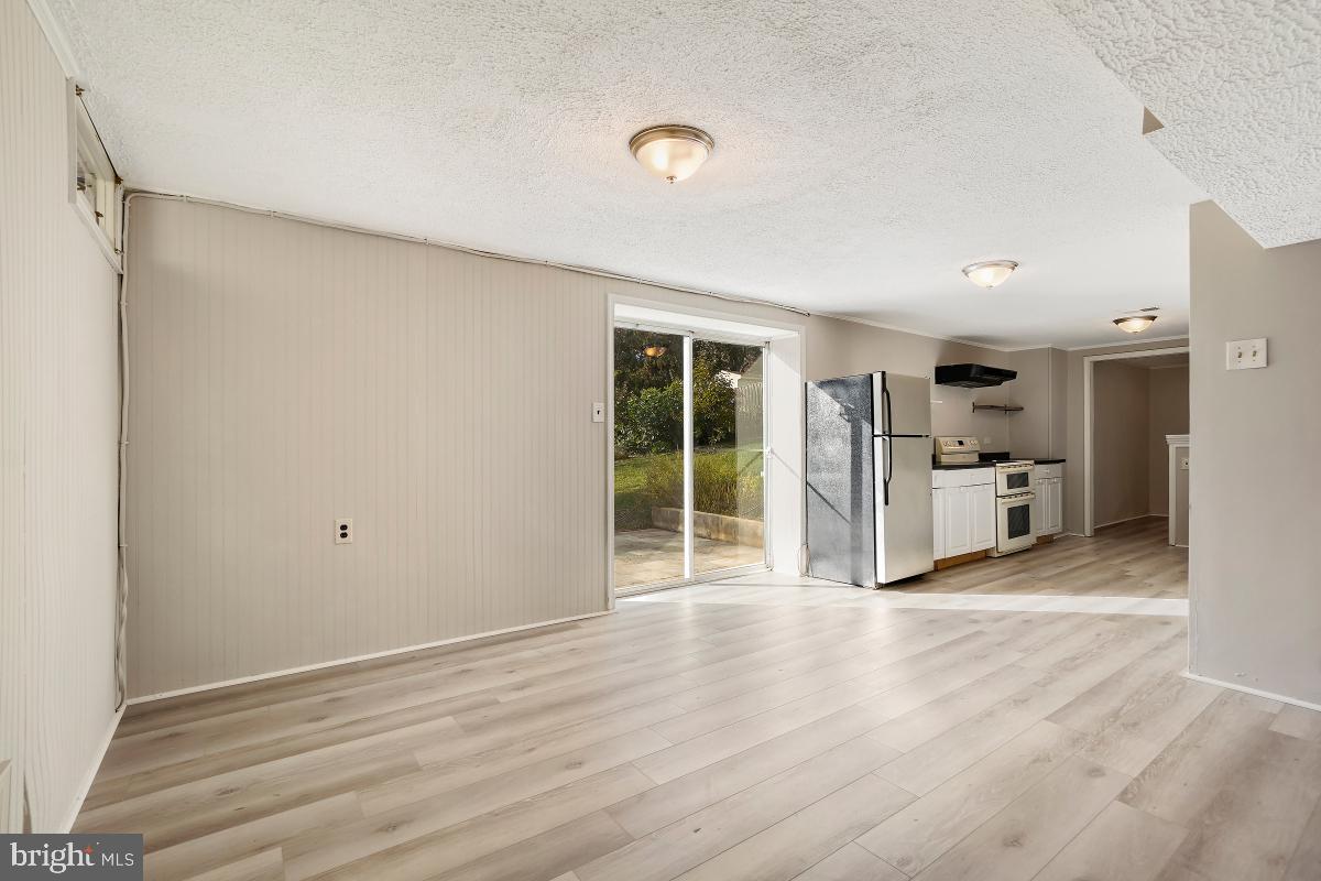 NOTTINGHAM WOODS - Residential