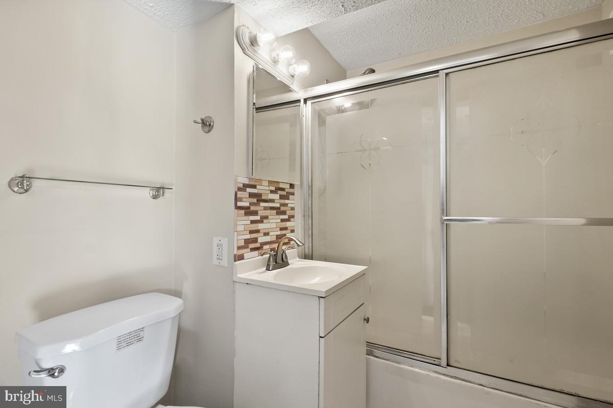 NOTTINGHAM WOODS - Residential