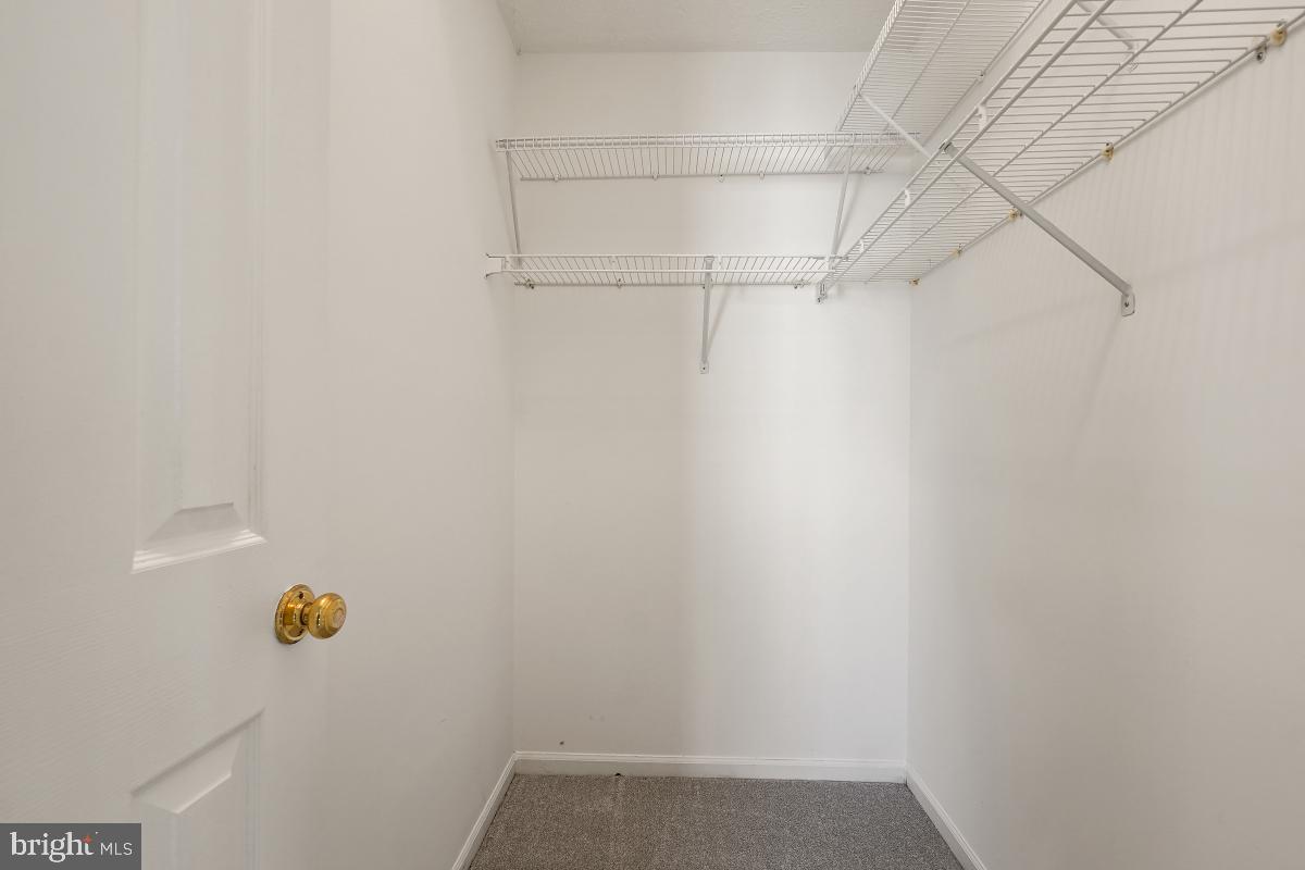 NOTTINGHAM WOODS - Residential