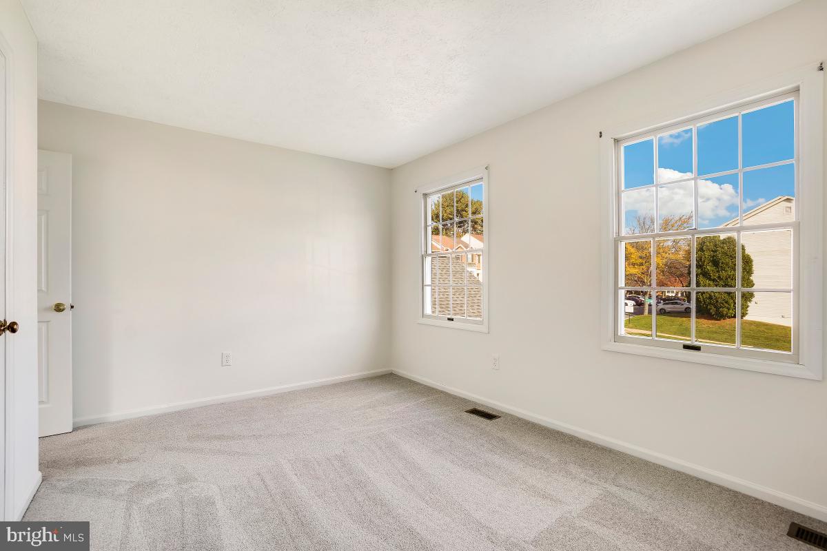 NOTTINGHAM WOODS - Residential