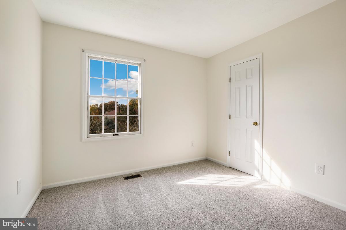 NOTTINGHAM WOODS - Residential