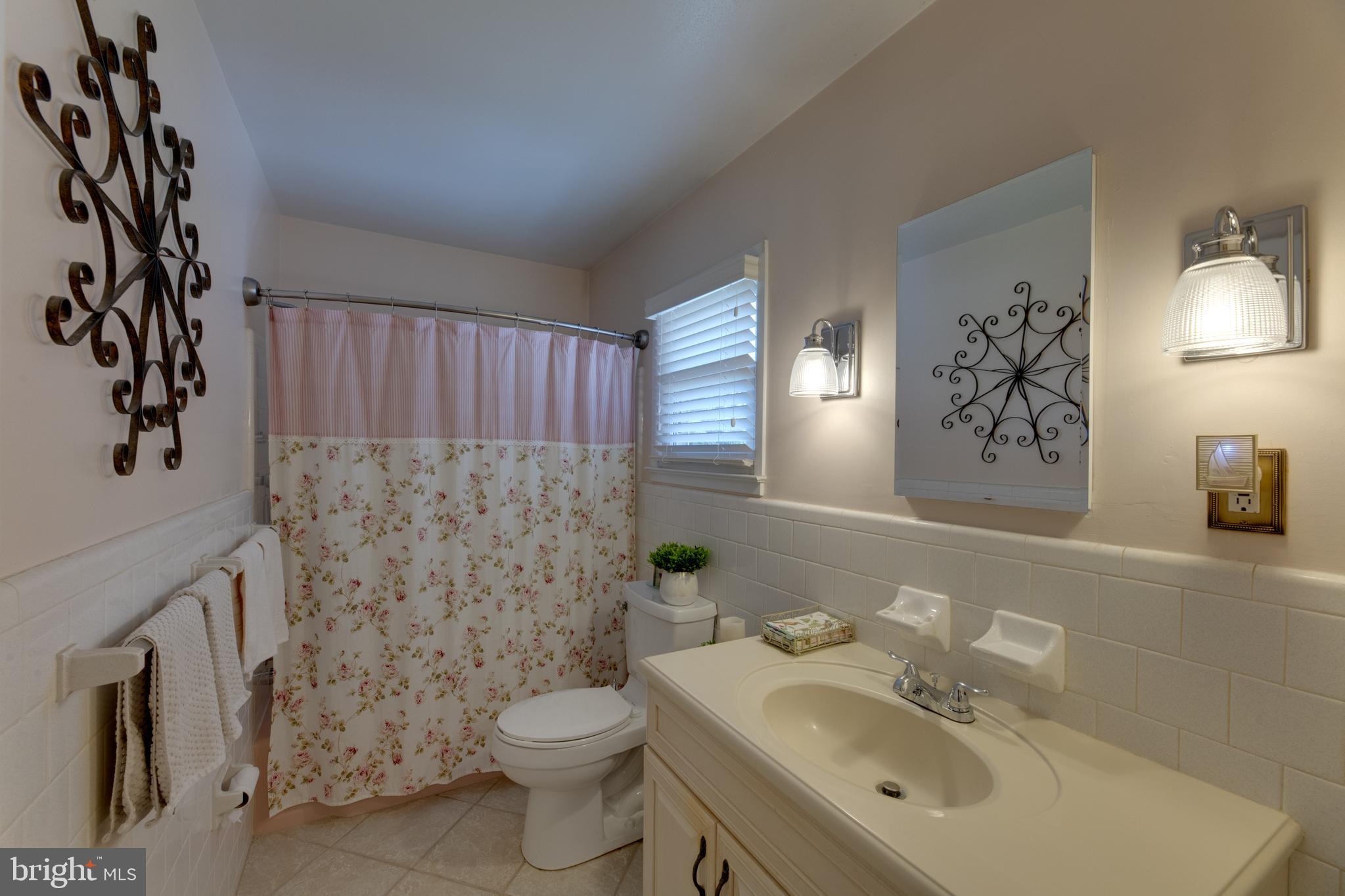 WESTWOOD MANOR - Residential