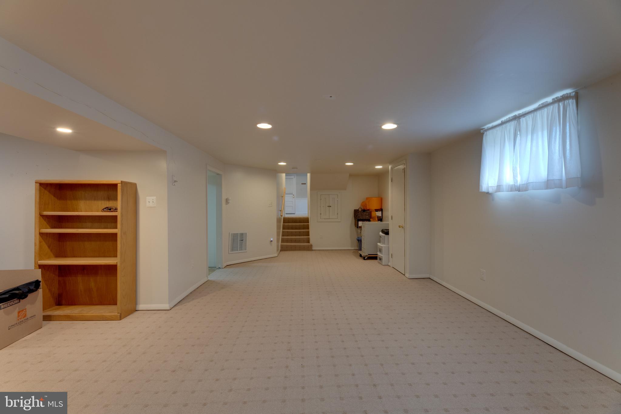 WESTWOOD MANOR - Residential