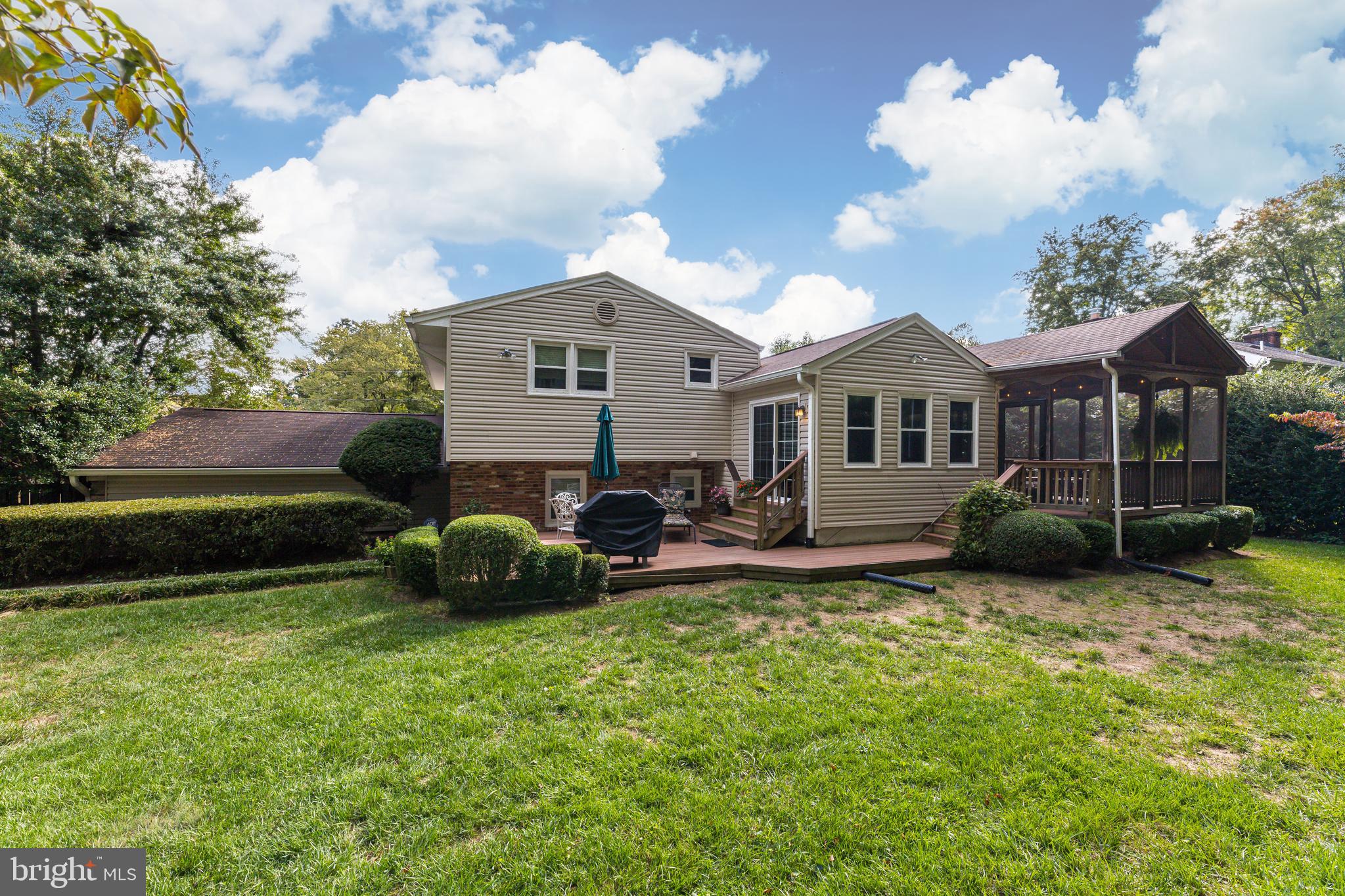 WESTWOOD MANOR - Residential