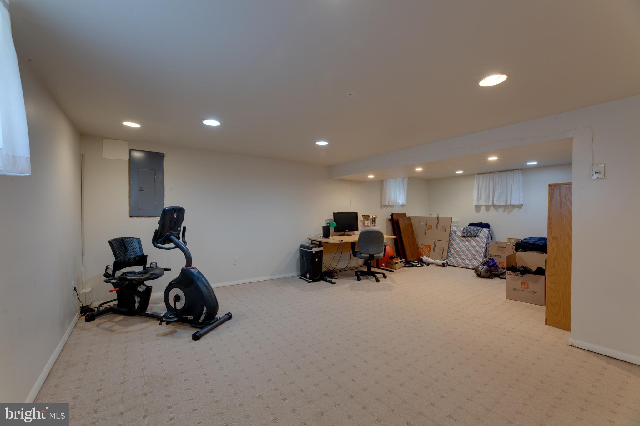 WESTWOOD MANOR - Residential