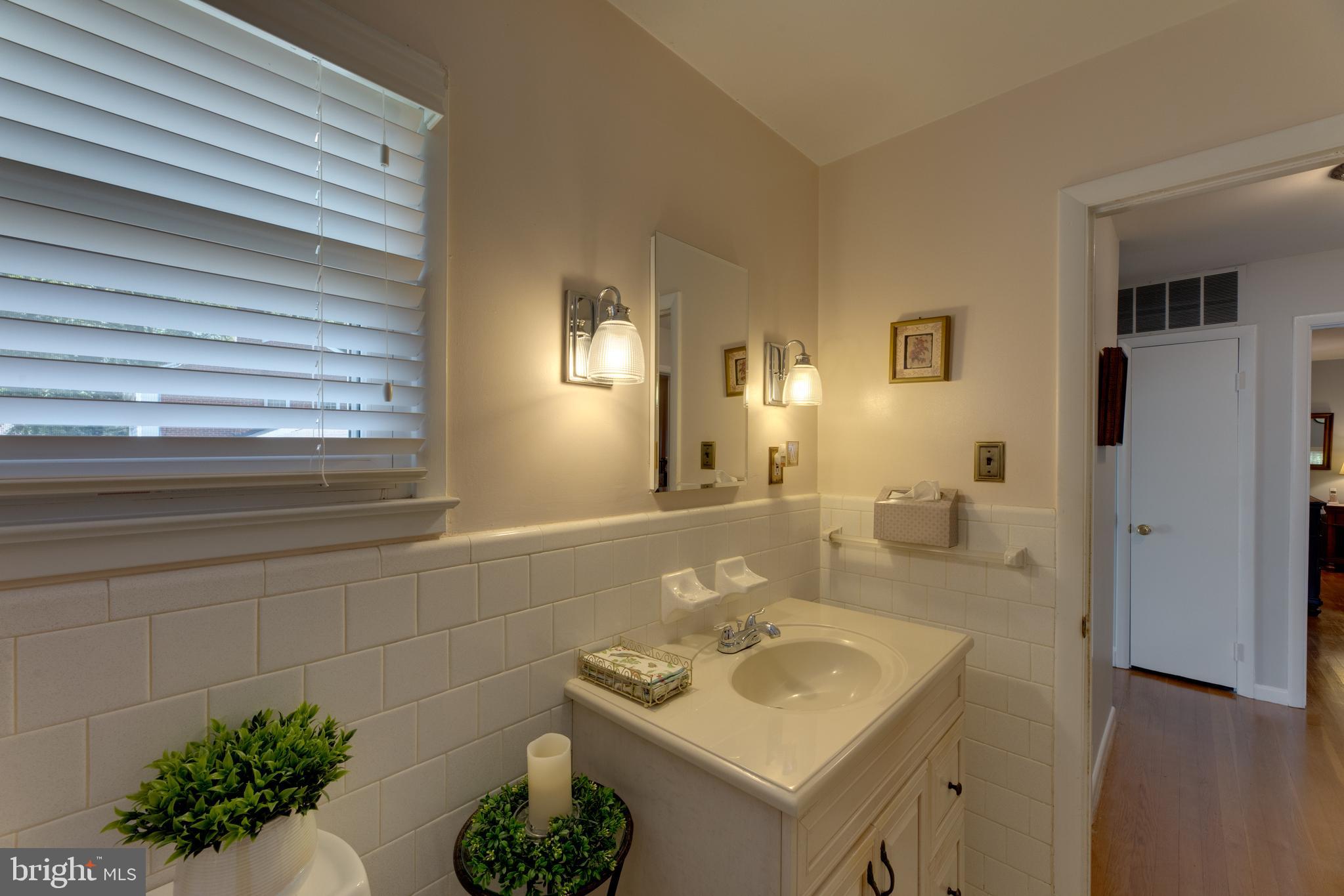 WESTWOOD MANOR - Residential