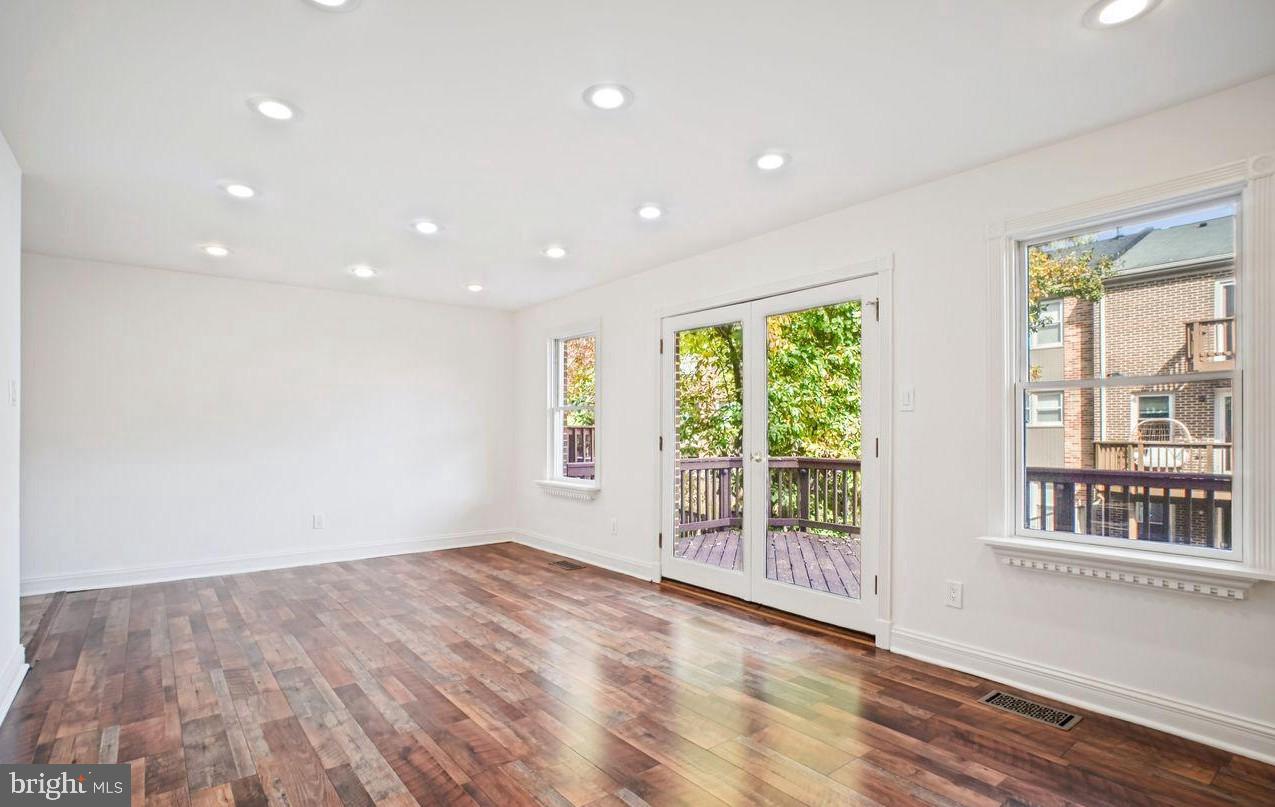 PARK GLEN HEIGHTS - Residential Lease