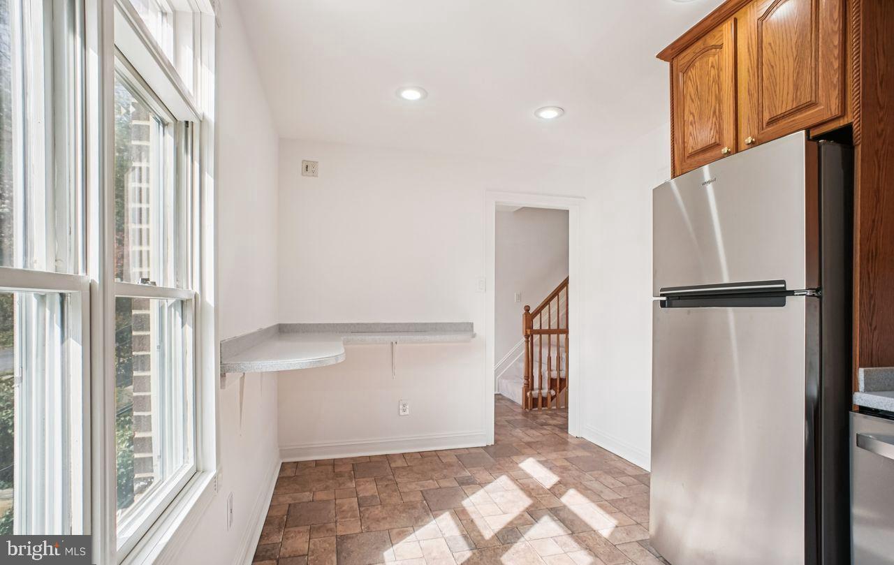 PARK GLEN HEIGHTS - Residential Lease