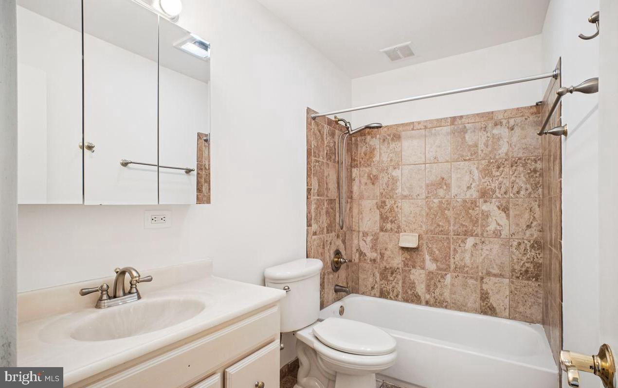 PARK GLEN HEIGHTS - Residential Lease