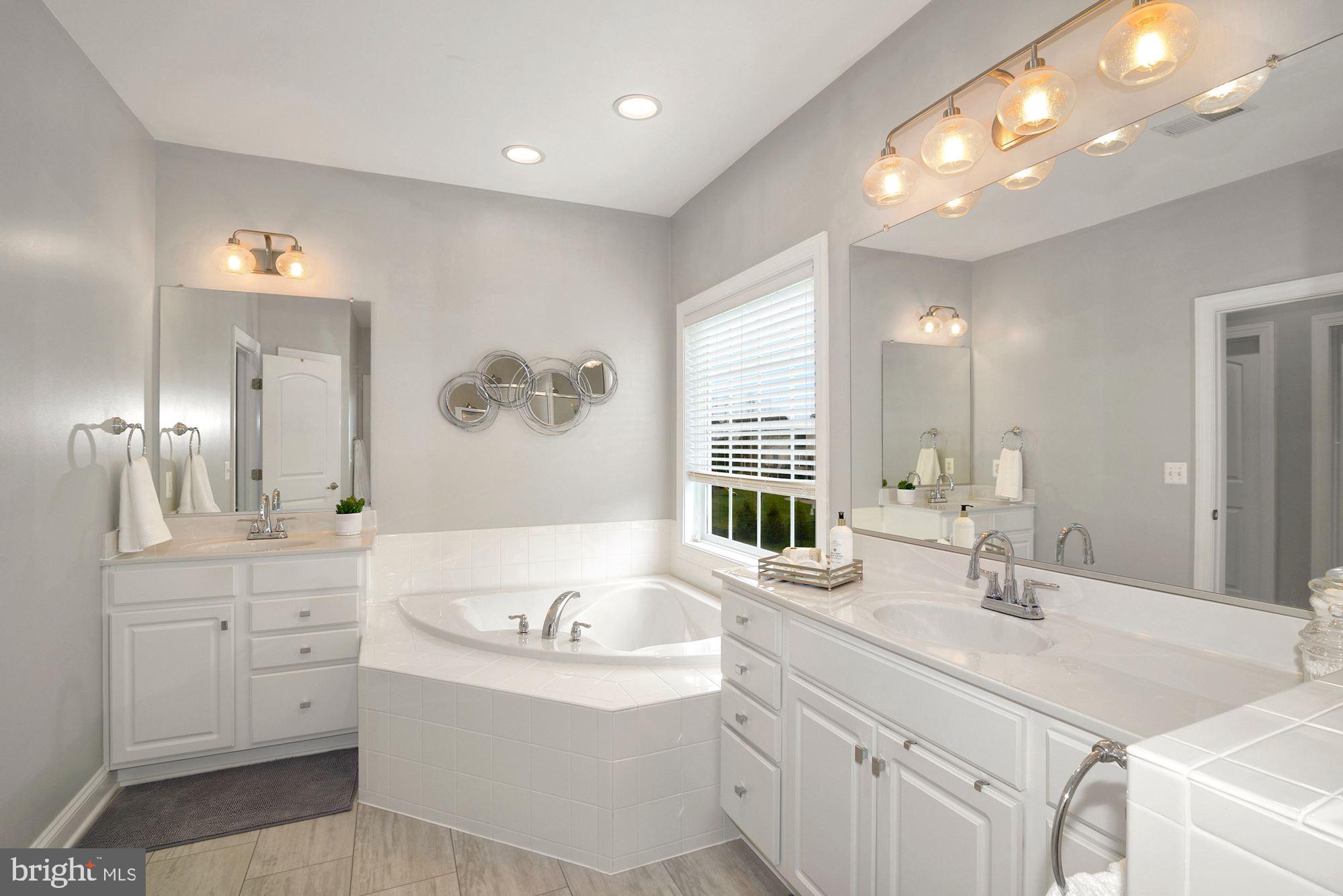 VILLAGES OF PIEDMONT AT LEOPOLD'S PRESERVE - Residential