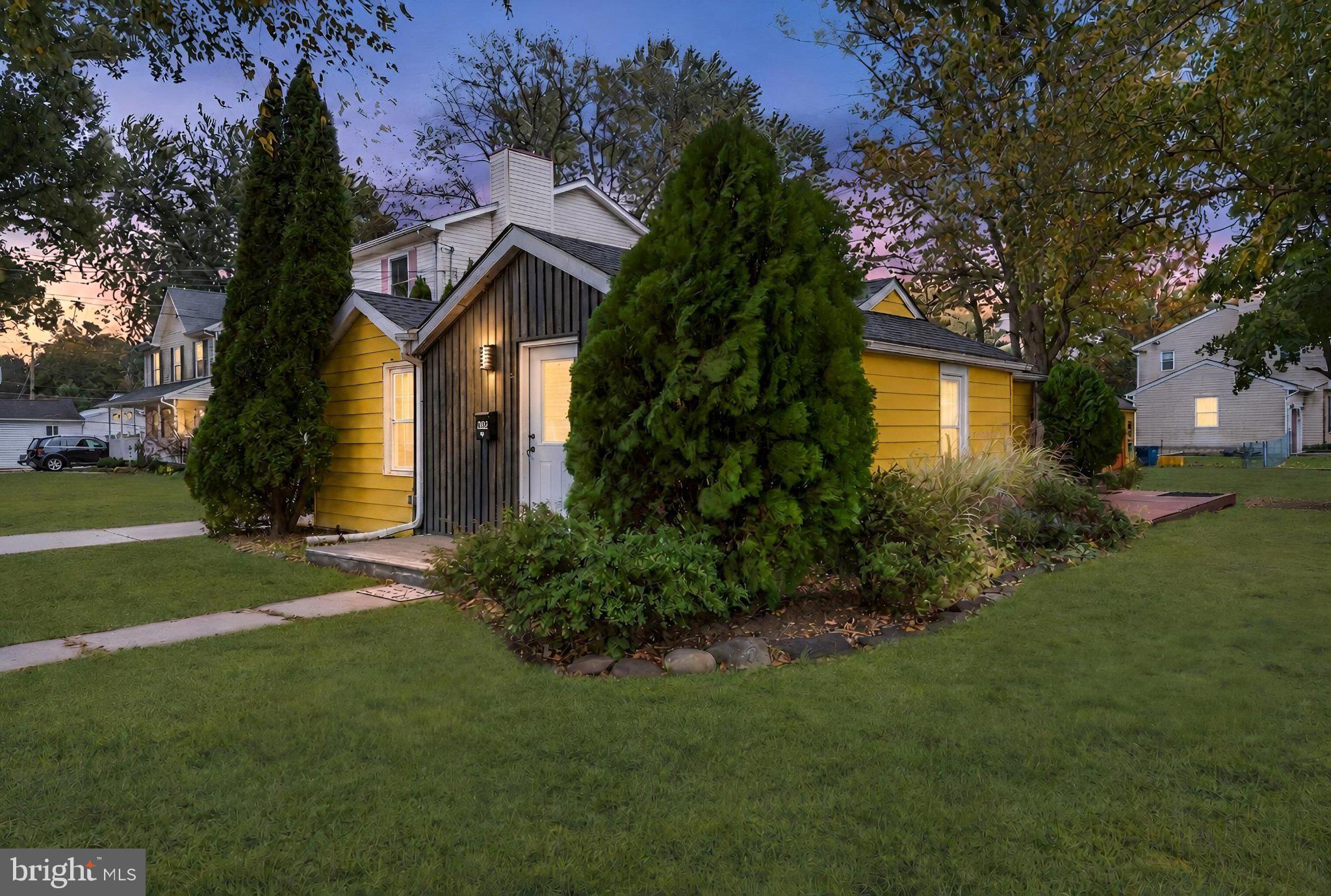 402 SHAVER DRIVE
