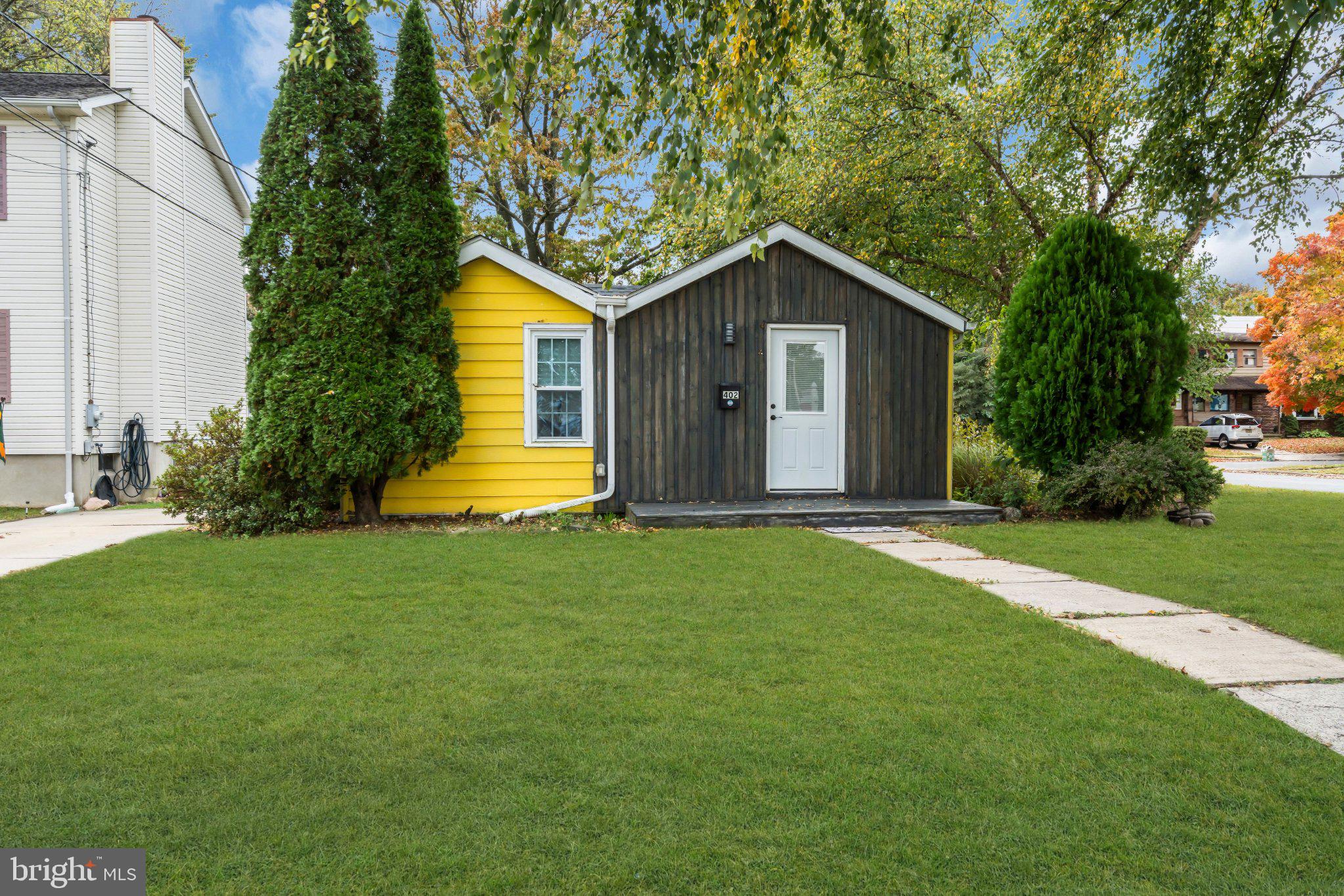 402 SHAVER DRIVE